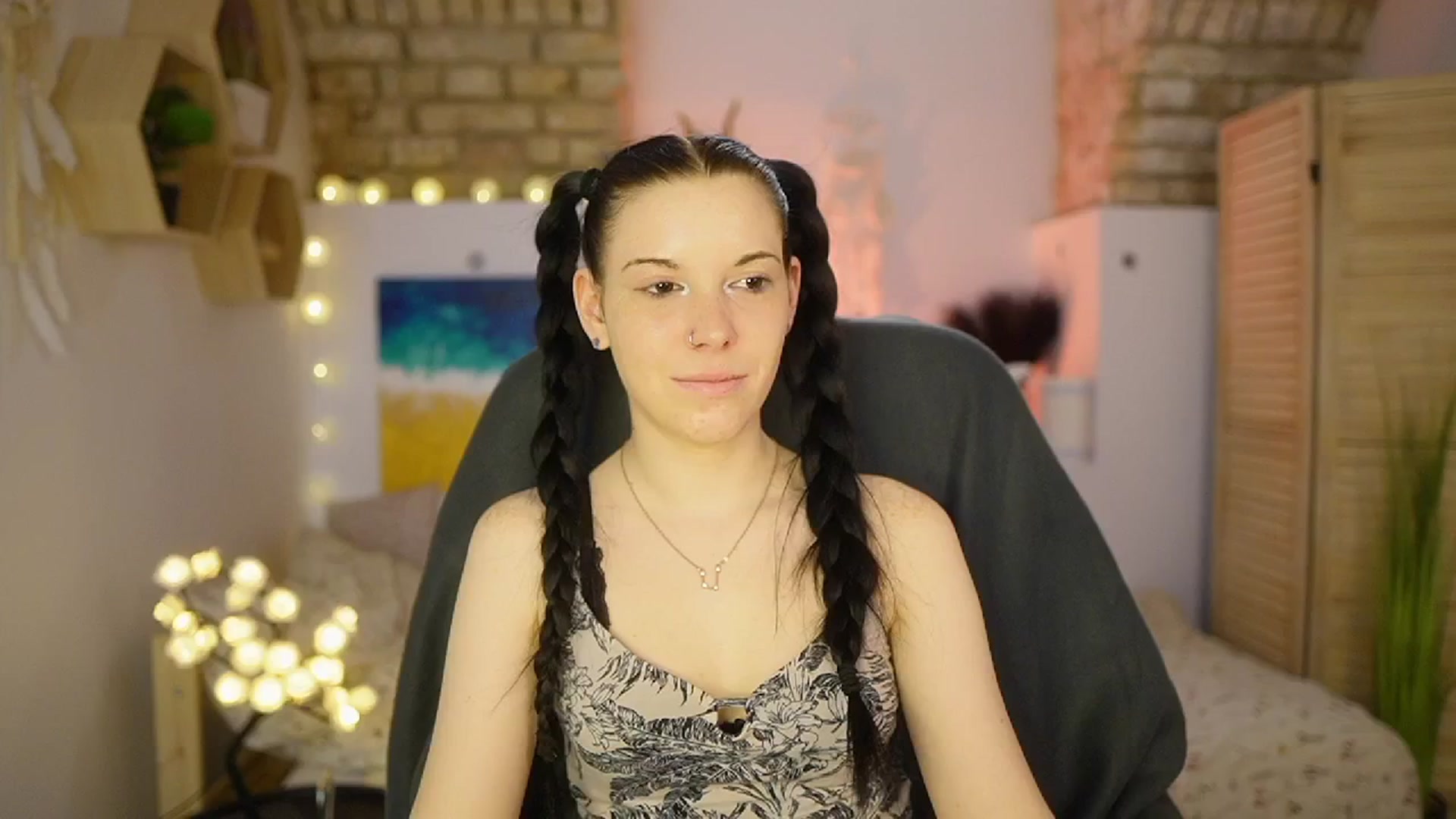 Gallery image thumbnail from April_Ollsen's myfreecams stream on, 03/06/2025, 12:27 image 19 of 20