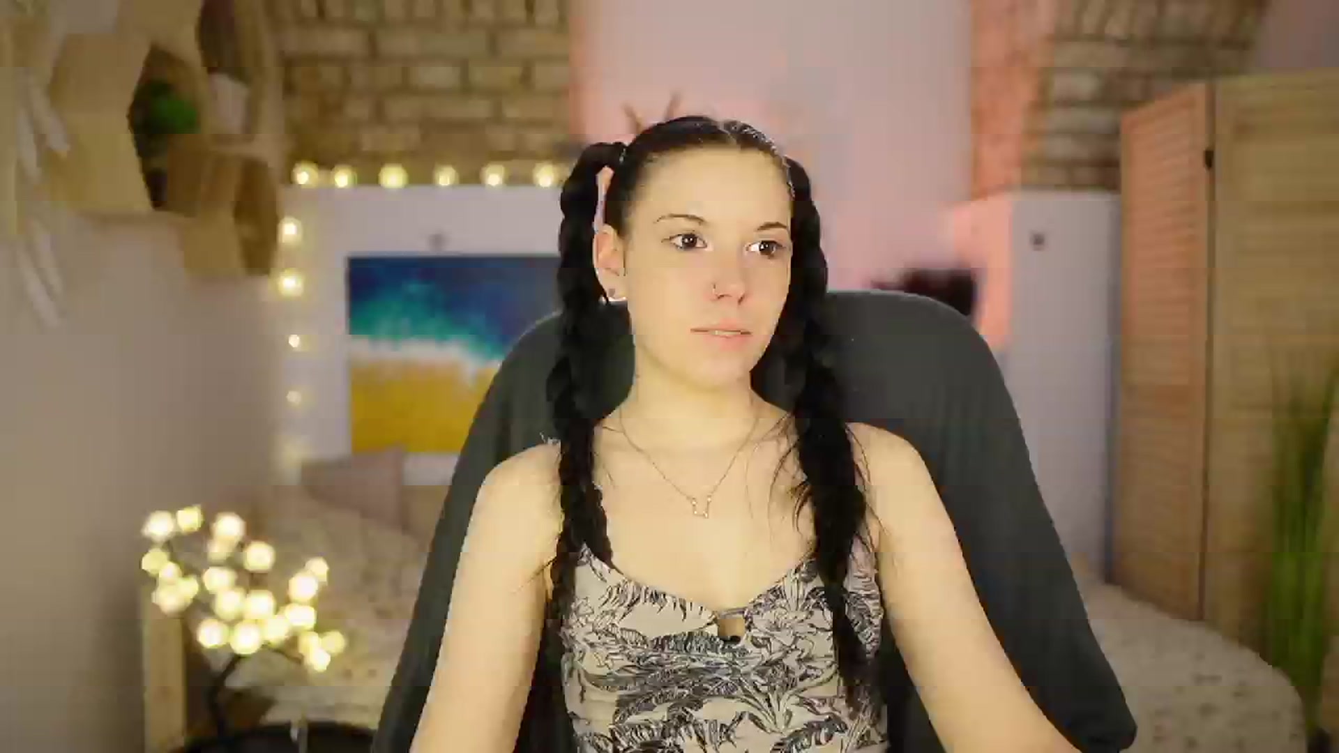 Gallery image thumbnail from April_Ollsen's myfreecams stream on, 03/06/2025, 13:09 image 3 of 20