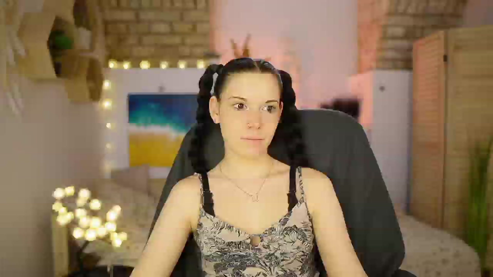 Gallery image thumbnail from April_Ollsen's myfreecams stream on, 03/06/2025, 13:09 image 19 of 20