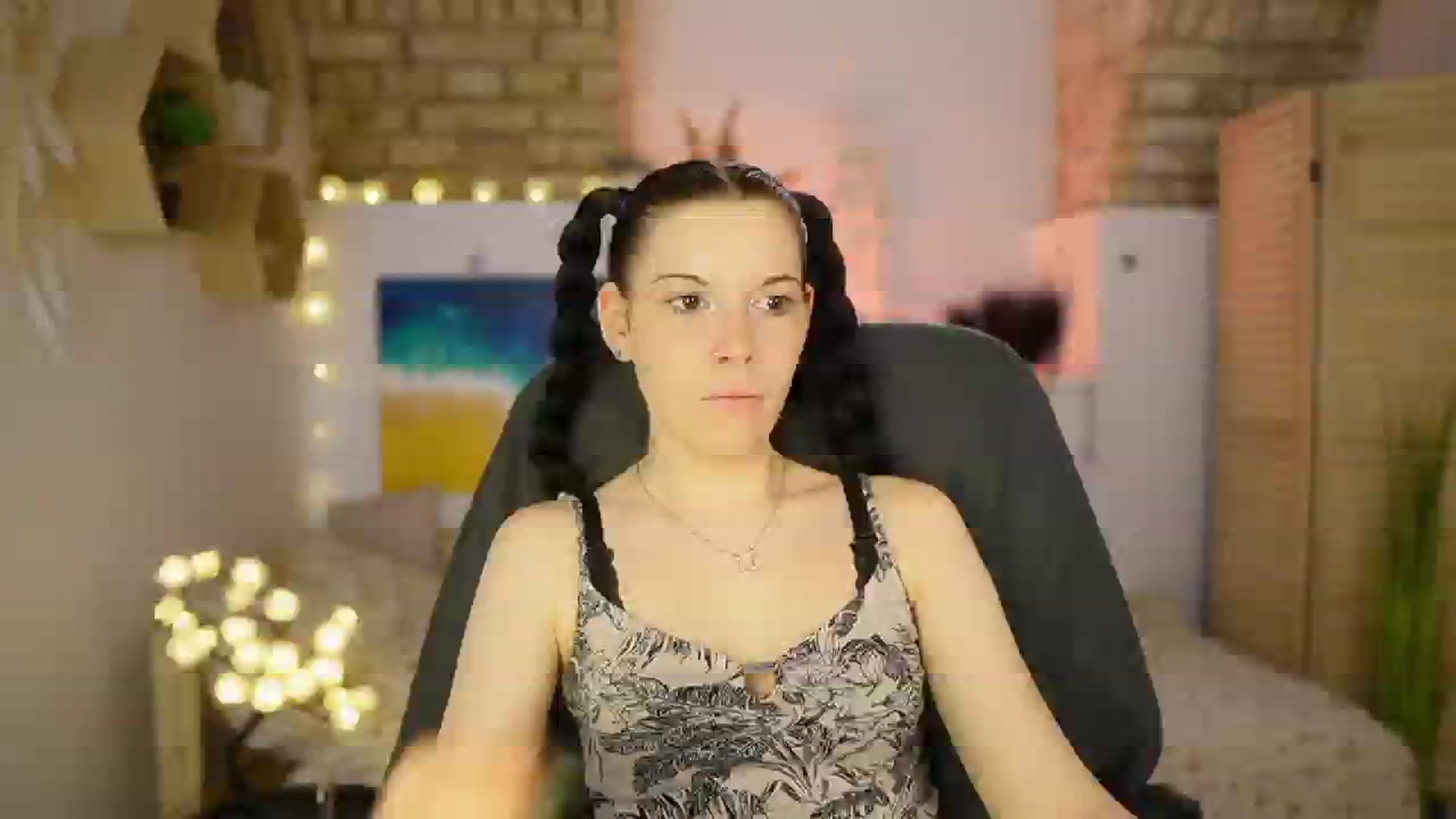 Gallery image thumbnail from April_Ollsen's myfreecams stream on, 03/06/2025, 13:09 image 17 of 20