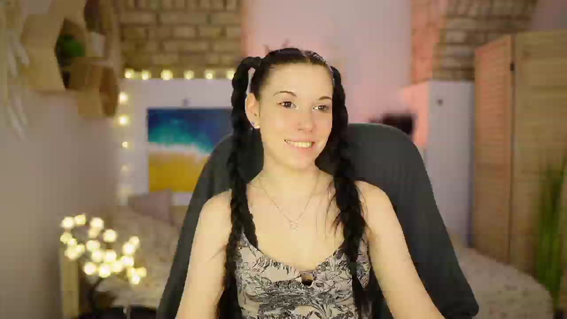 Gallery image thumbnail from April_Ollsen's myfreecams stream on, 03/06/2025, 13:09 image 1 of 20
