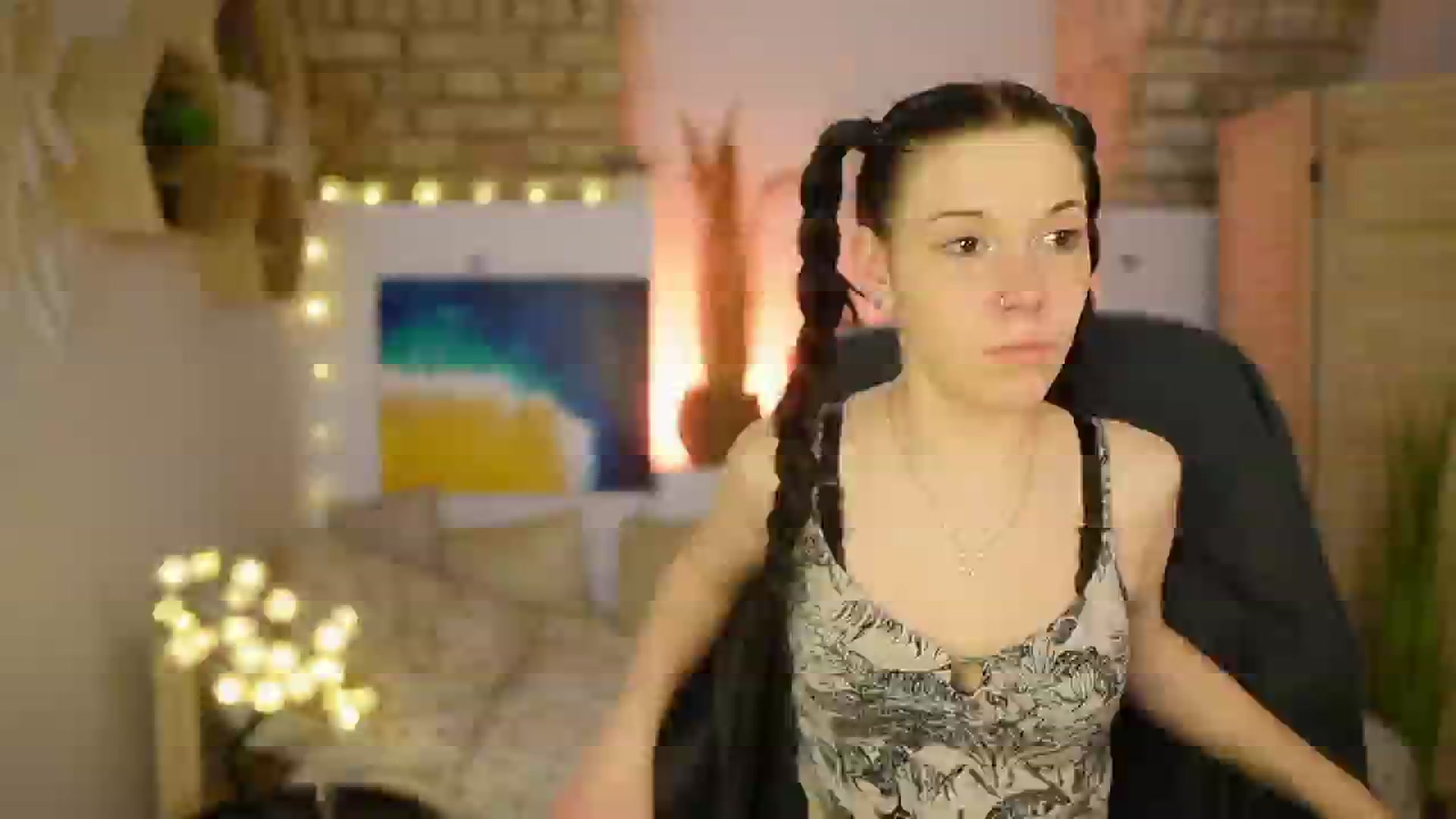 Gallery image thumbnail from April_Ollsen's myfreecams stream on, 03/06/2025, 13:40 image 19 of 20