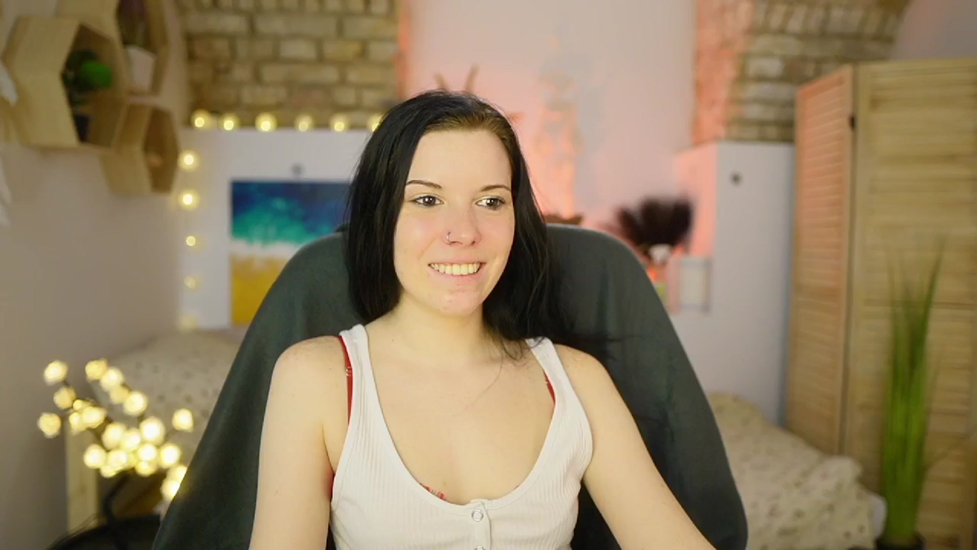 Gallery image thumbnail from April_Ollsen's myfreecams stream on, 03/08/2025, 12:28 image 14 of 20