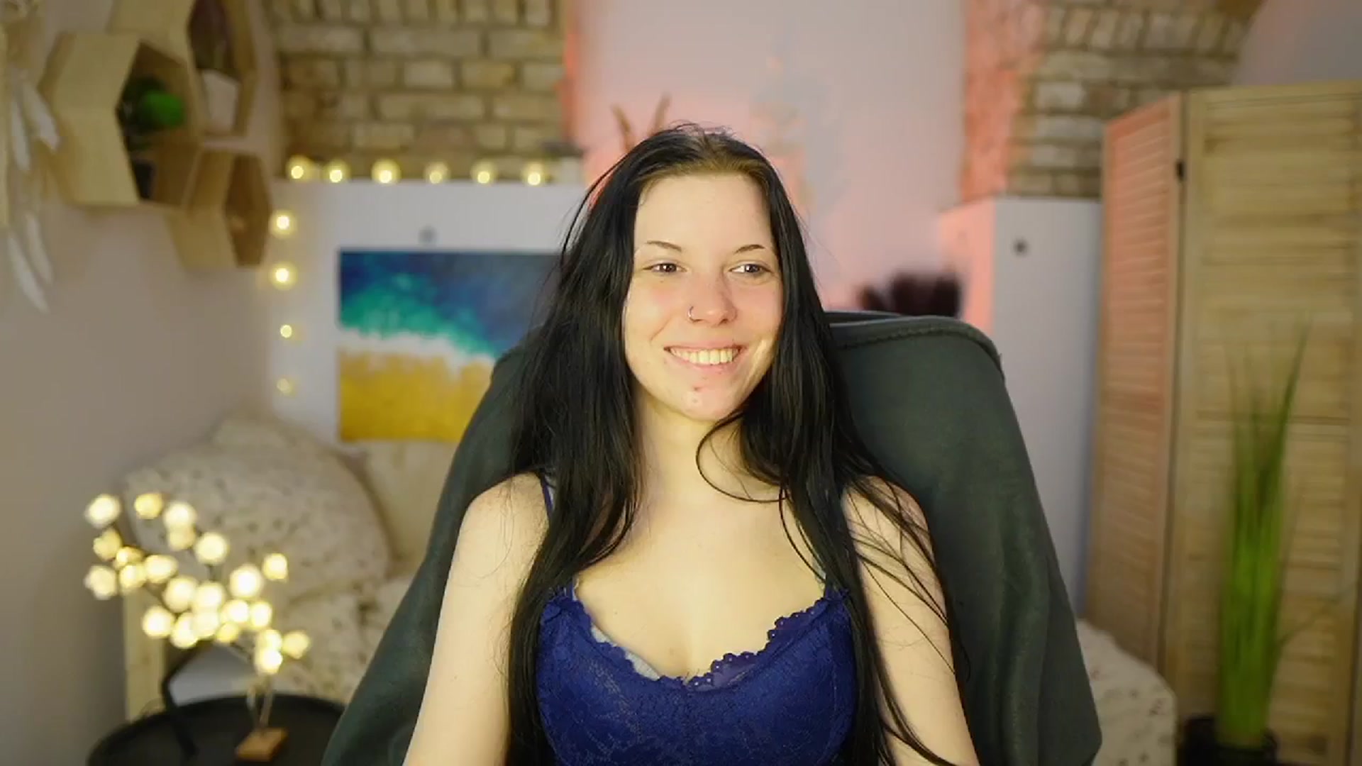 Gallery image thumbnail from April_Ollsen's myfreecams stream on, 03/09/2025, 11:06 image 13 of 20