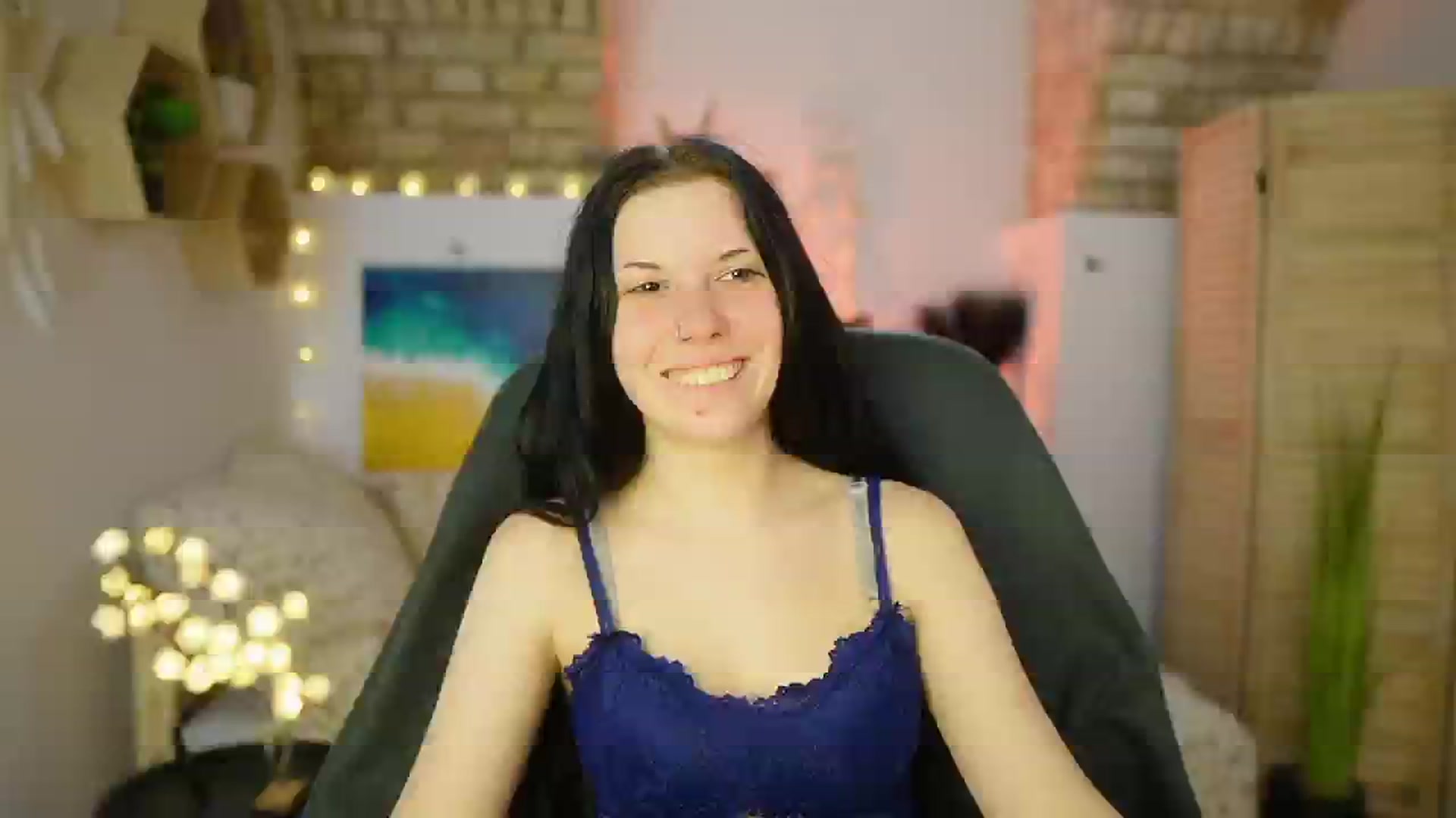 Gallery image thumbnail from April_Ollsen's myfreecams stream on, 03/09/2025, 13:07 image 1 of 20