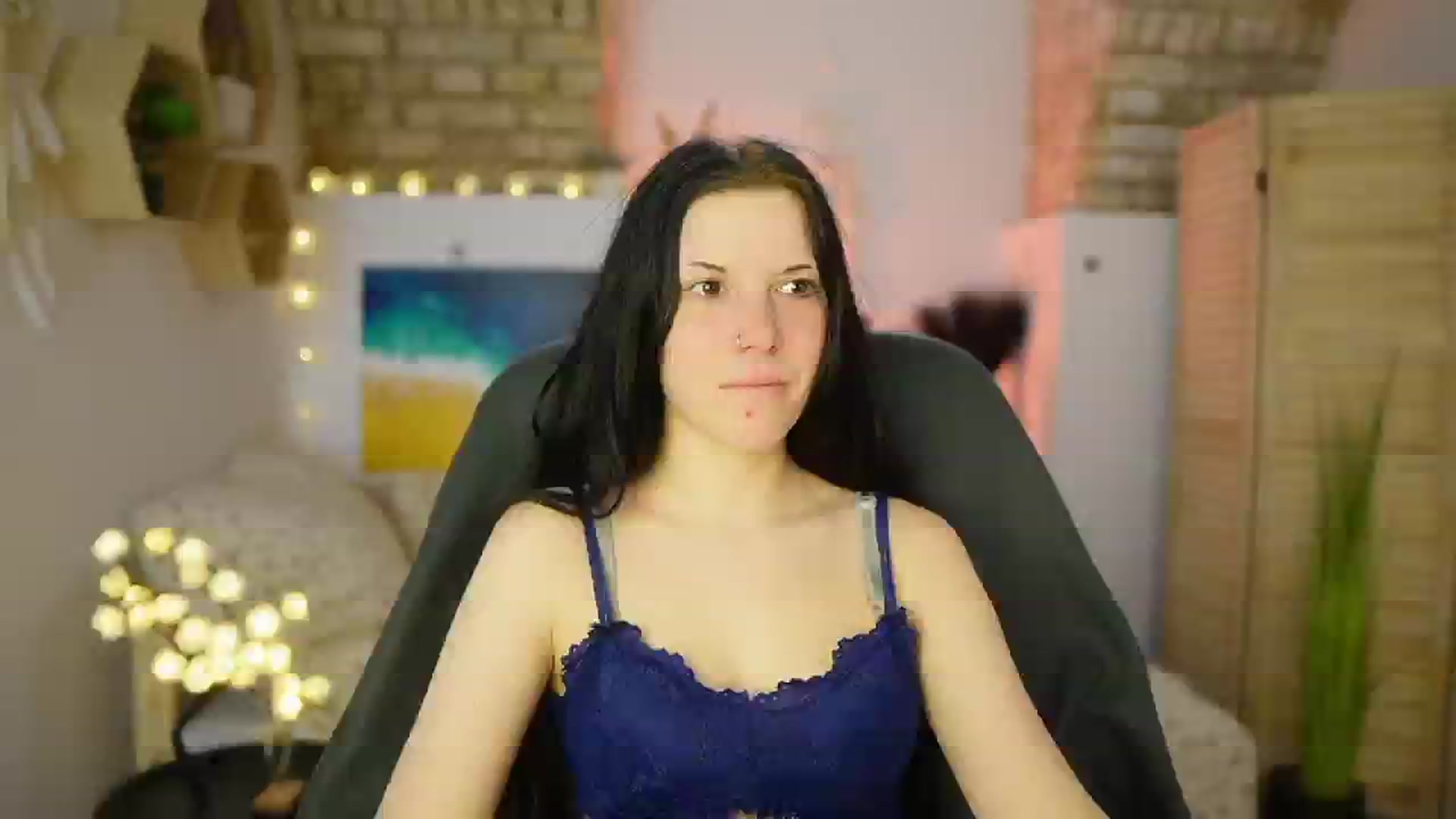 Gallery image thumbnail from April_Ollsen's myfreecams stream on, 03/09/2025, 13:07 image 2 of 20
