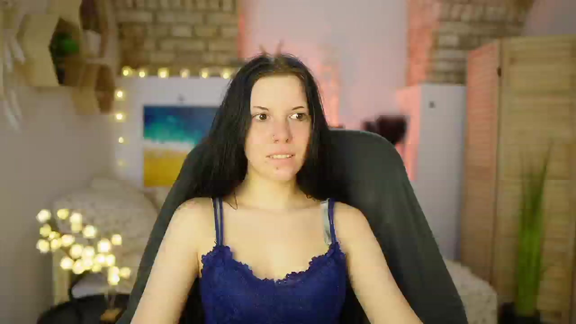 Gallery image thumbnail from April_Ollsen's myfreecams stream on, 03/09/2025, 13:07 image 8 of 20
