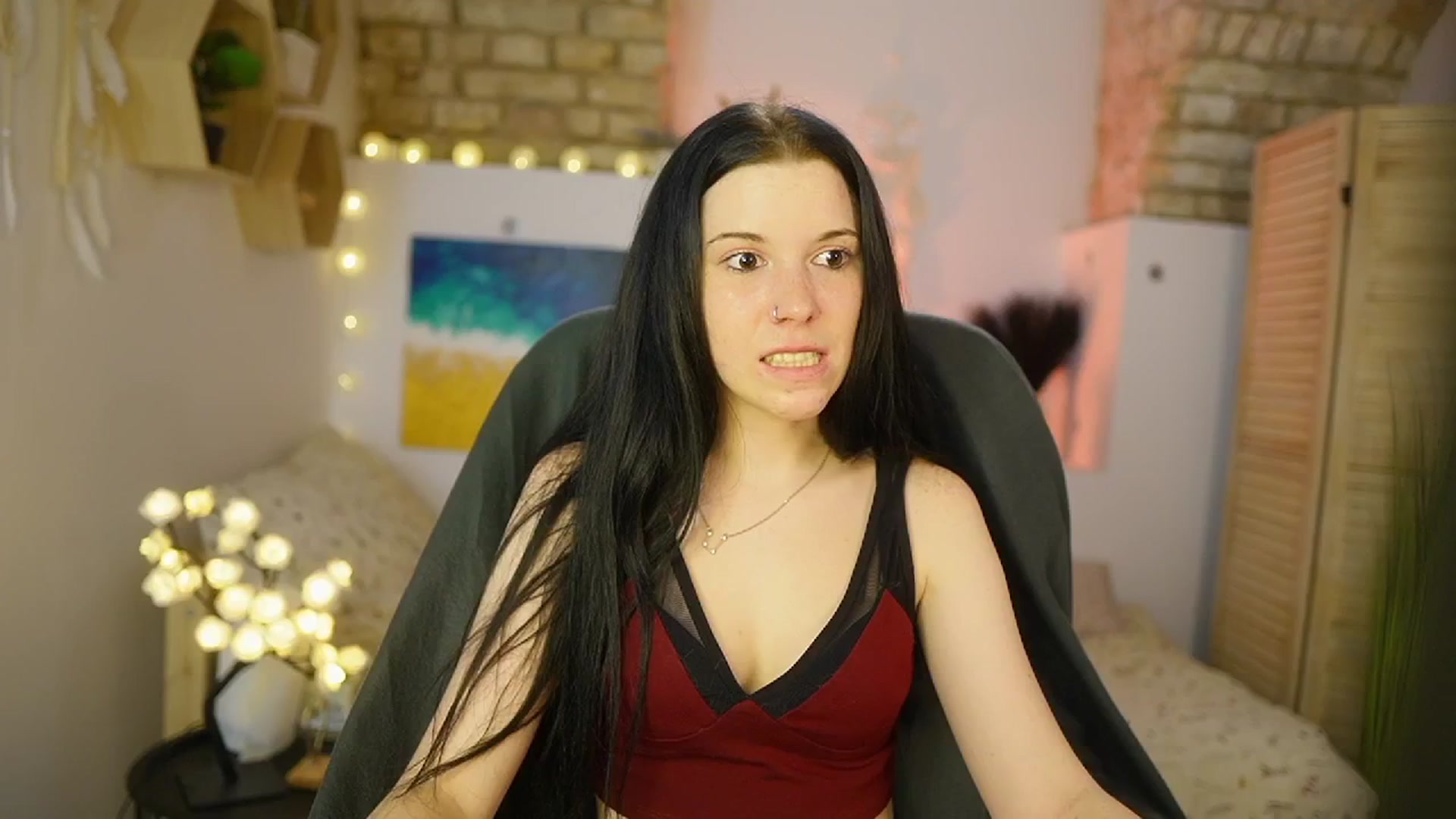 Gallery image thumbnail from April_Ollsen's myfreecams stream on, 03/12/2025, 13:54 image 6 of 20