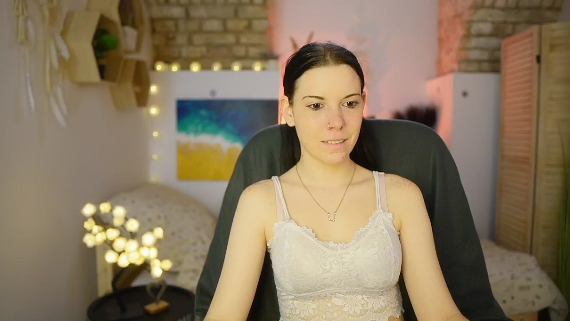 Gallery image thumbnail from April_Ollsen's myfreecams stream on, 03/16/2025, 10:00 image 10 of 20