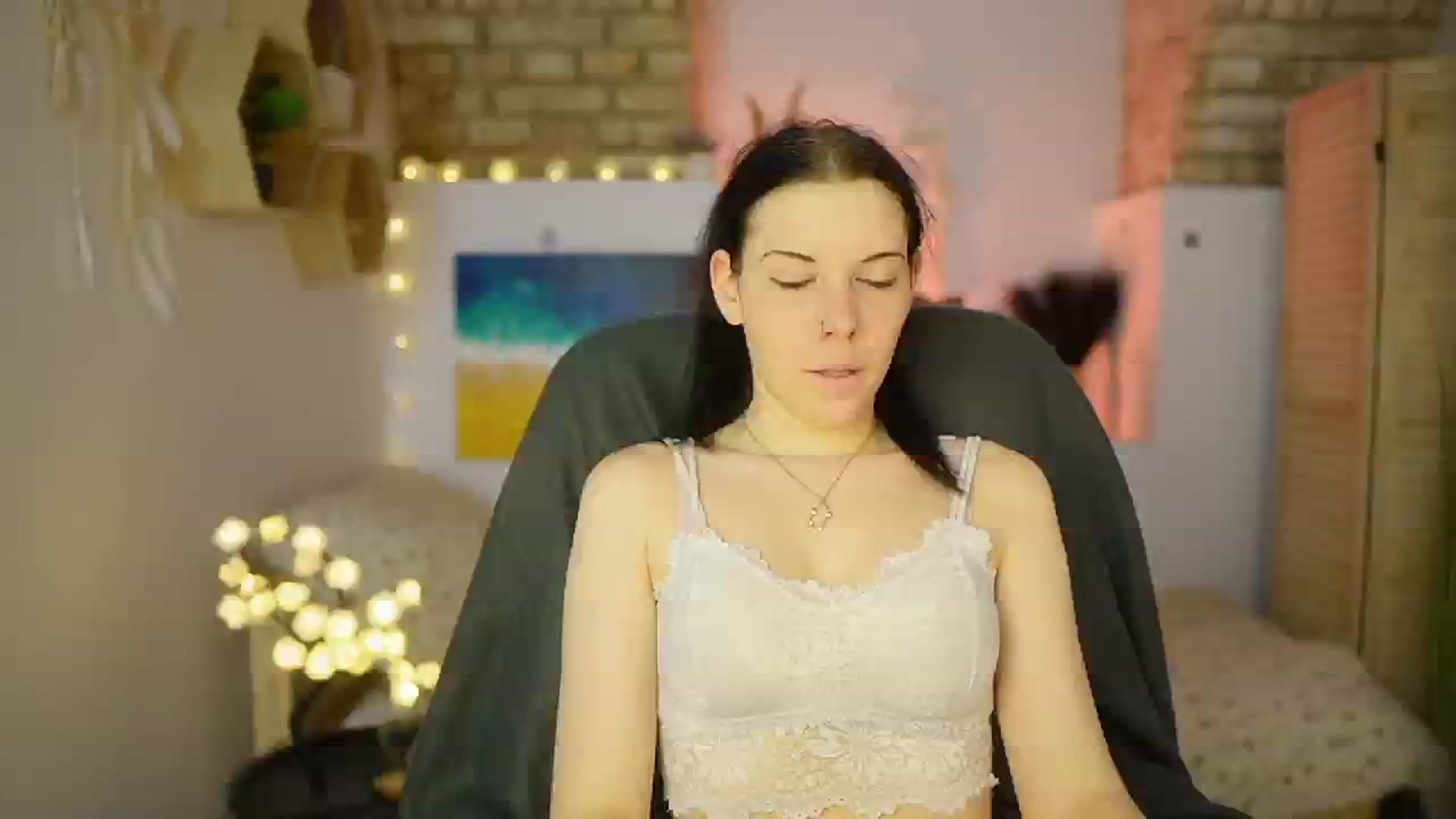 Gallery image thumbnail from April_Ollsen's myfreecams stream on, 03/16/2025, 13:54 image 15 of 20