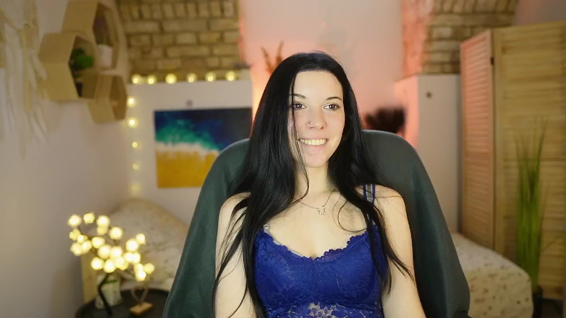 Gallery image thumbnail from April_Ollsen's myfreecams stream on, 03/17/2025, 11:00 image 12 of 20