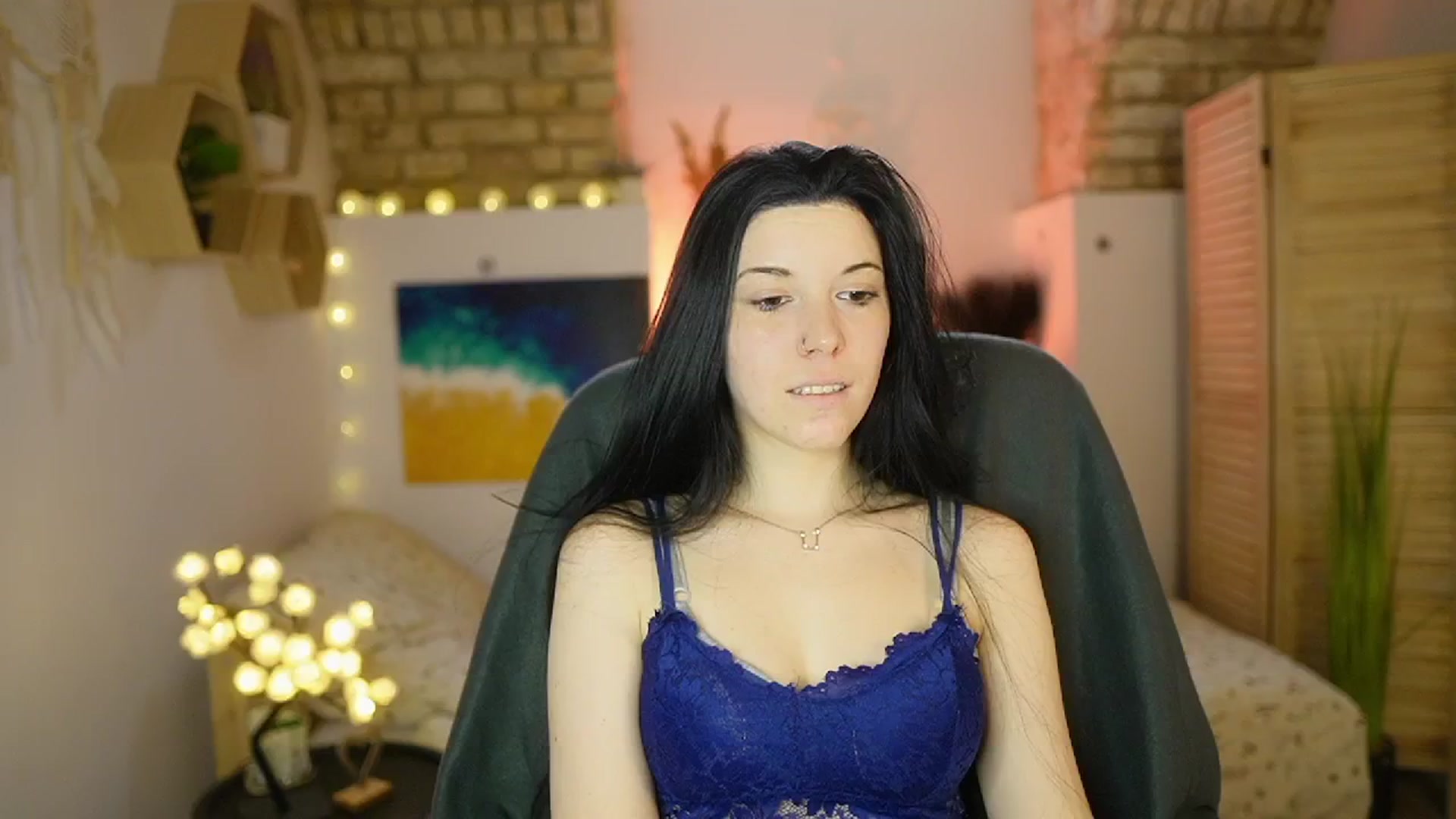 Gallery image thumbnail from April_Ollsen's myfreecams stream on, 03/17/2025, 11:00 image 16 of 20