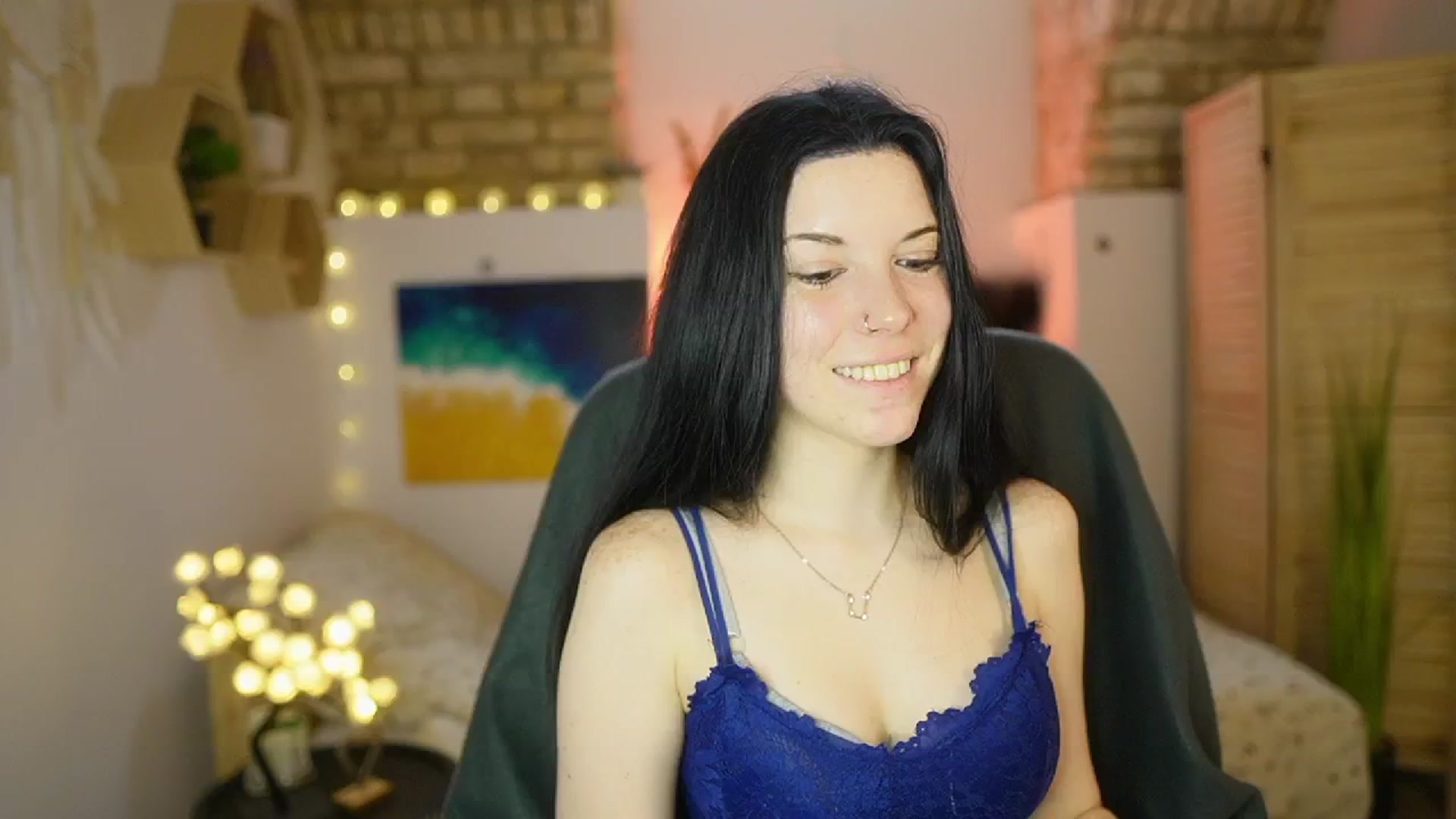 Gallery image thumbnail from April_Ollsen's myfreecams stream on, 03/17/2025, 11:00 image 6 of 20