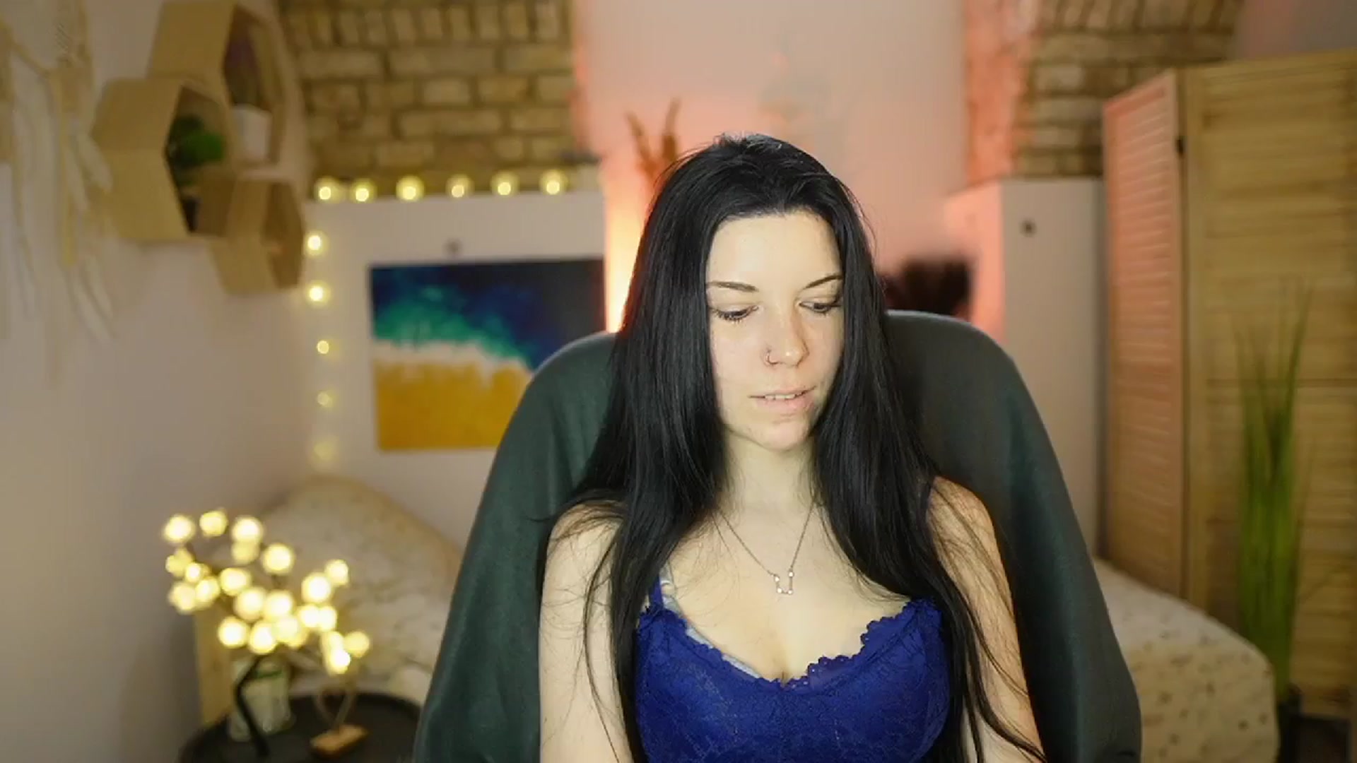 Gallery image thumbnail from April_Ollsen's myfreecams stream on, 03/17/2025, 11:00 image 20 of 20