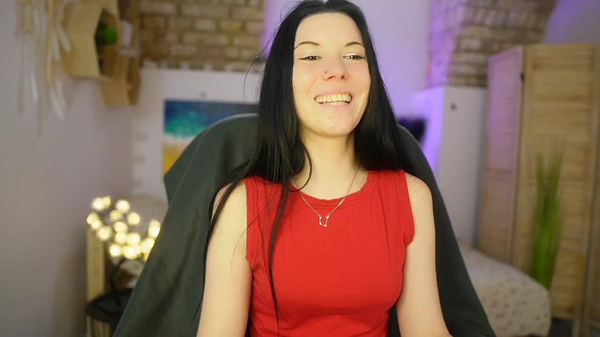 Gallery image thumbnail from April_Ollsen's myfreecams stream on, 03/18/2025, 12:57 image 10 of 20