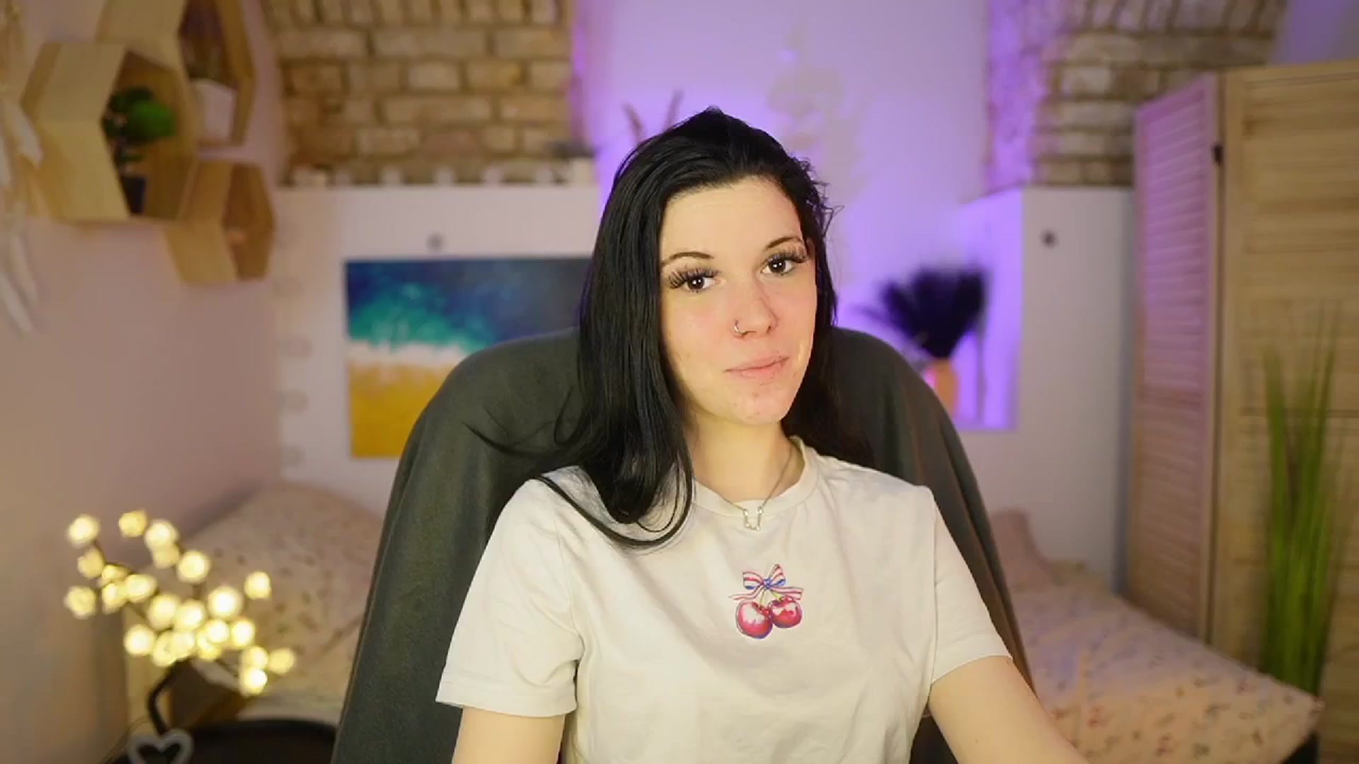 Gallery image thumbnail from April_Ollsen's myfreecams stream on, 03/22/2025, 10:53 image 4 of 20