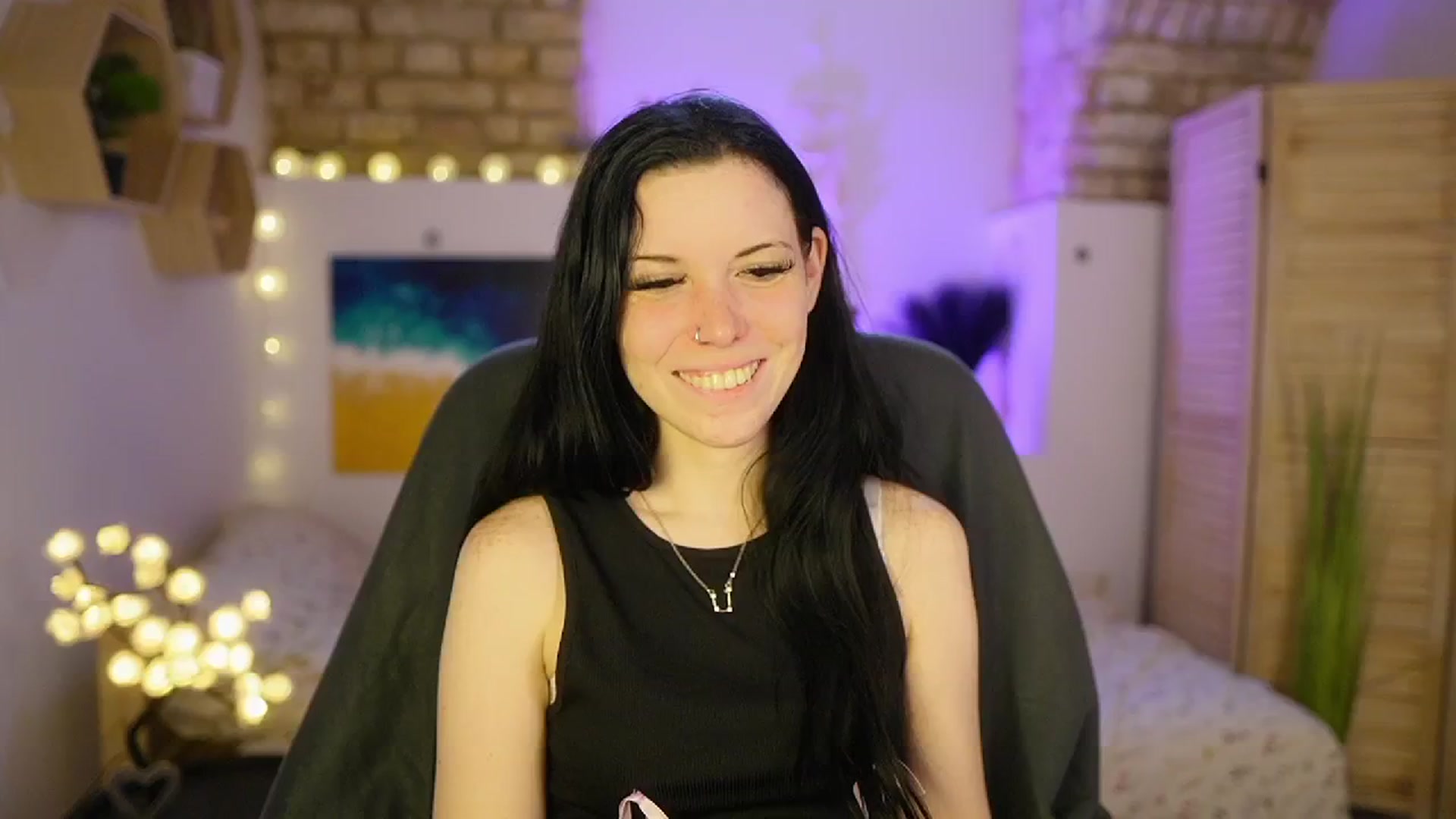 Gallery image thumbnail from April_Ollsen's myfreecams stream on, 03/25/2025, 09:52 image 14 of 20