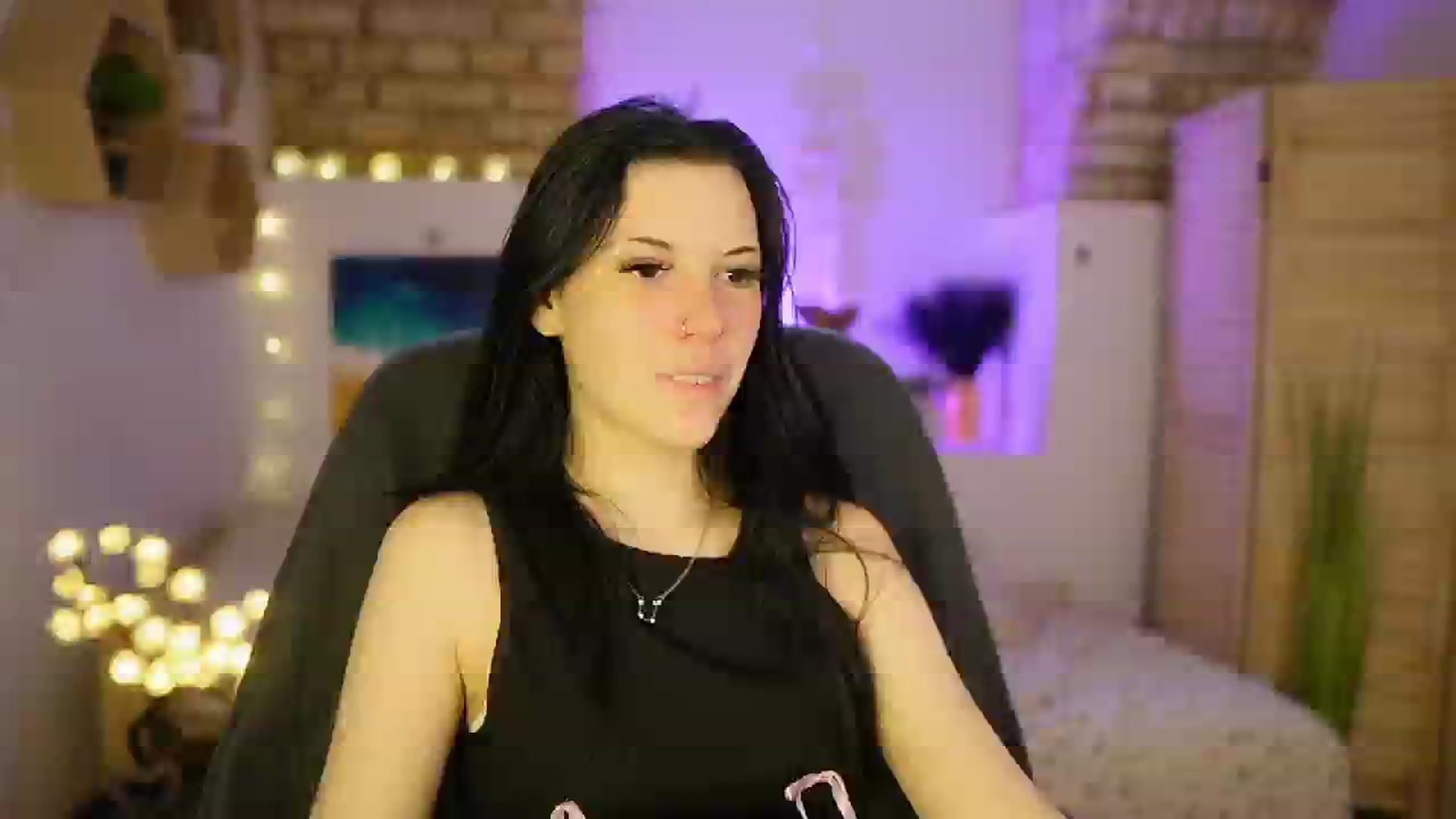 Gallery image thumbnail from April_Ollsen's myfreecams stream on, 03/25/2025, 14:01 image 19 of 20
