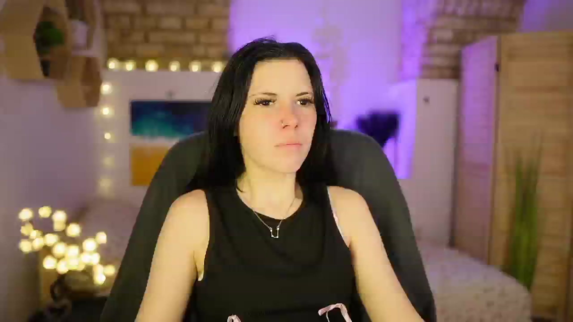 Gallery image thumbnail from April_Ollsen's myfreecams stream on, 03/25/2025, 14:01 image 20 of 20