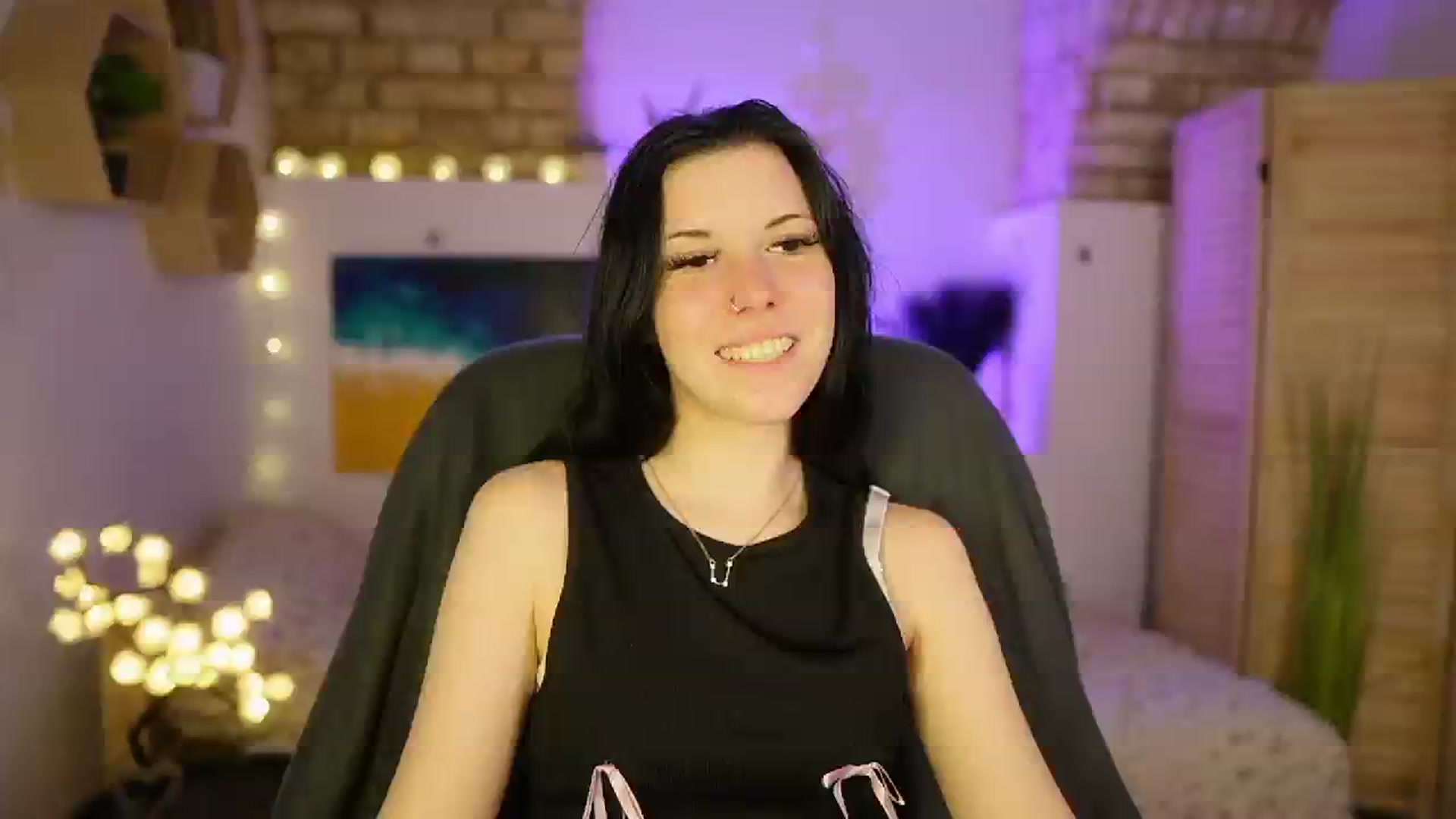 Gallery image thumbnail from April_Ollsen's myfreecams stream on, 03/25/2025, 14:01 image 17 of 20