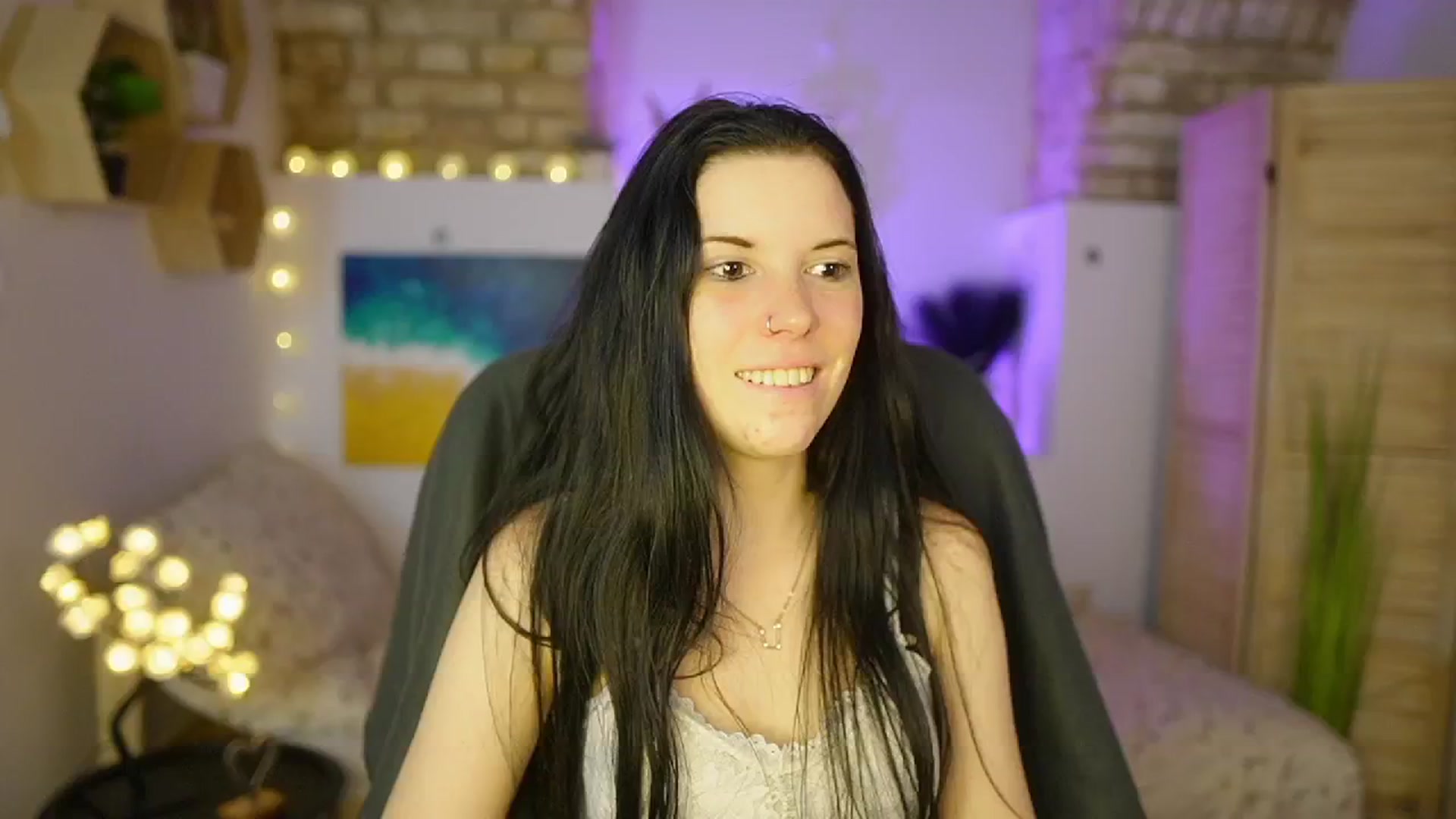 Gallery image thumbnail from April_Ollsen's myfreecams stream on, 03/29/2025, 18:54 image 12 of 20