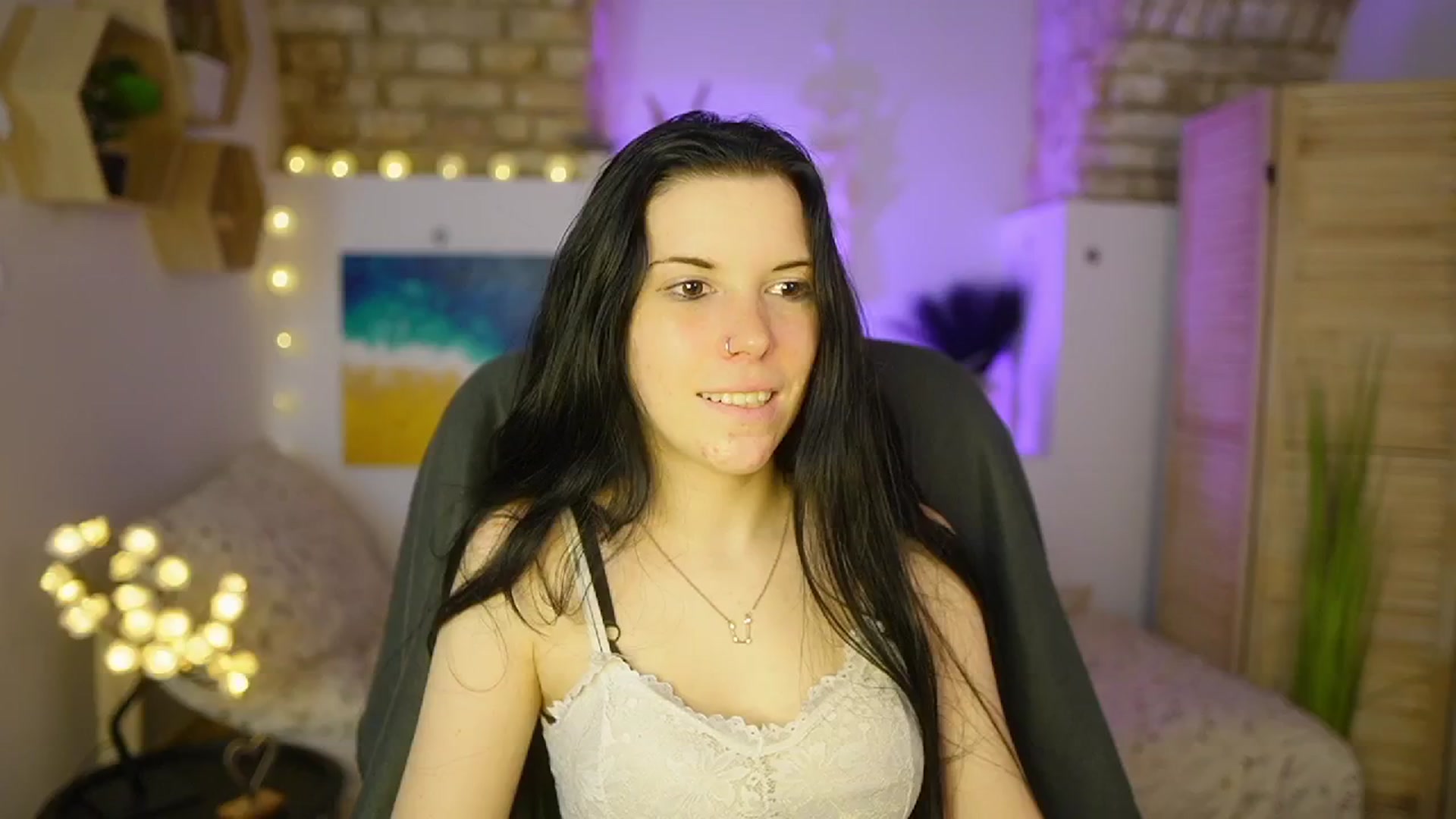 Gallery image thumbnail from April_Ollsen's myfreecams stream on, 03/29/2025, 18:54 image 9 of 20