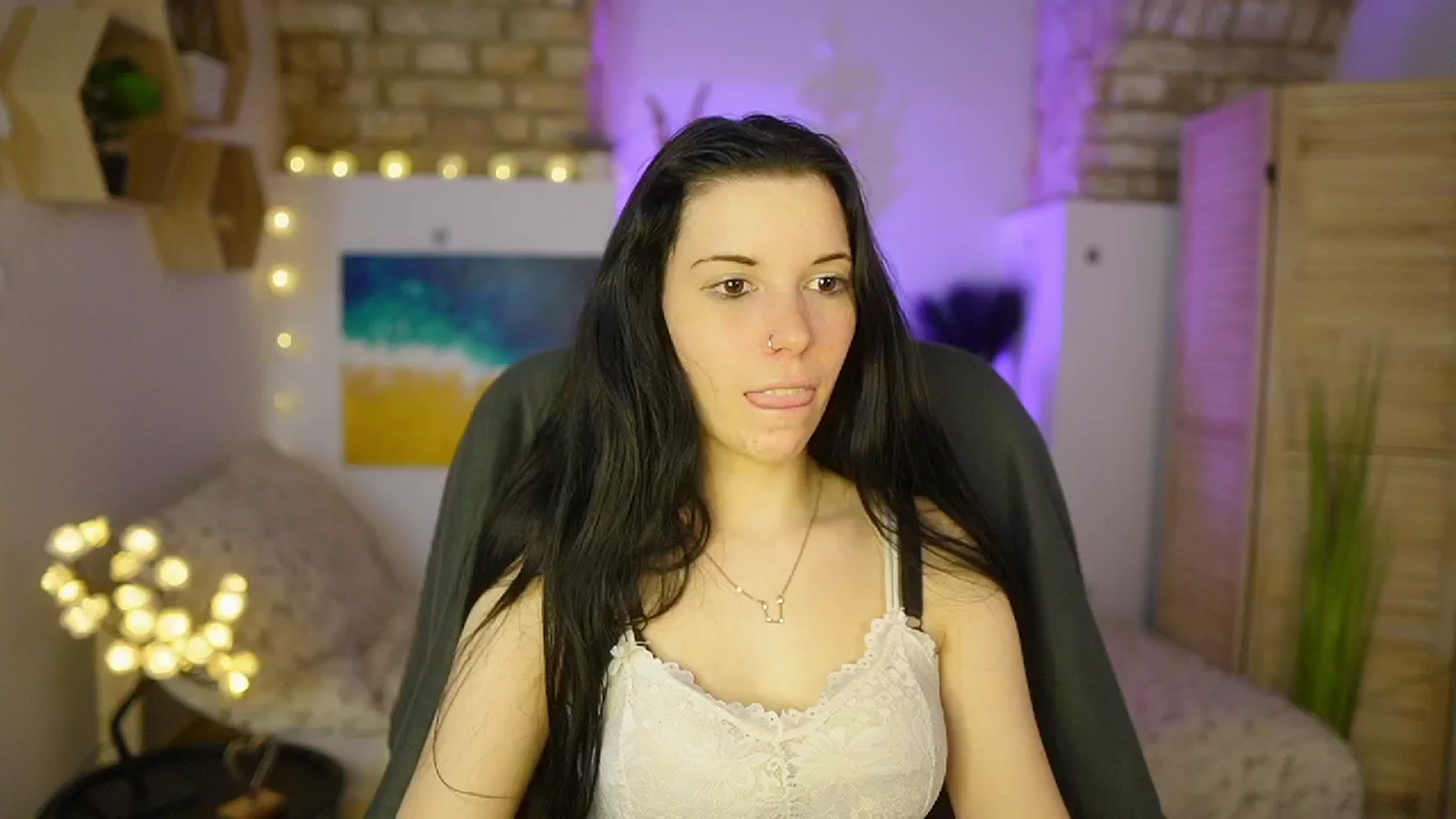 Gallery image thumbnail from April_Ollsen's myfreecams stream on, 03/29/2025, 18:54 image 8 of 20