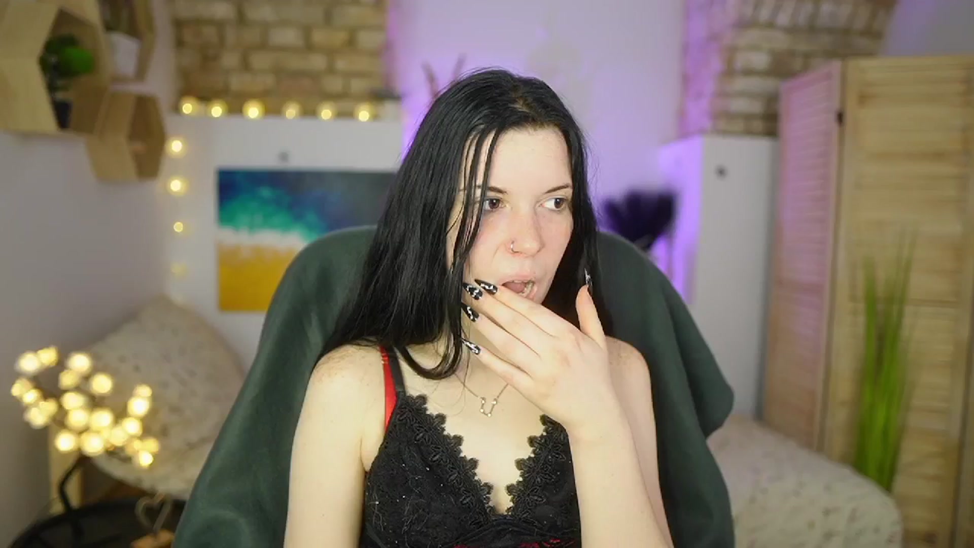 Gallery image thumbnail from April_Ollsen's myfreecams stream on, 03/30/2025, 09:32 image 4 of 20