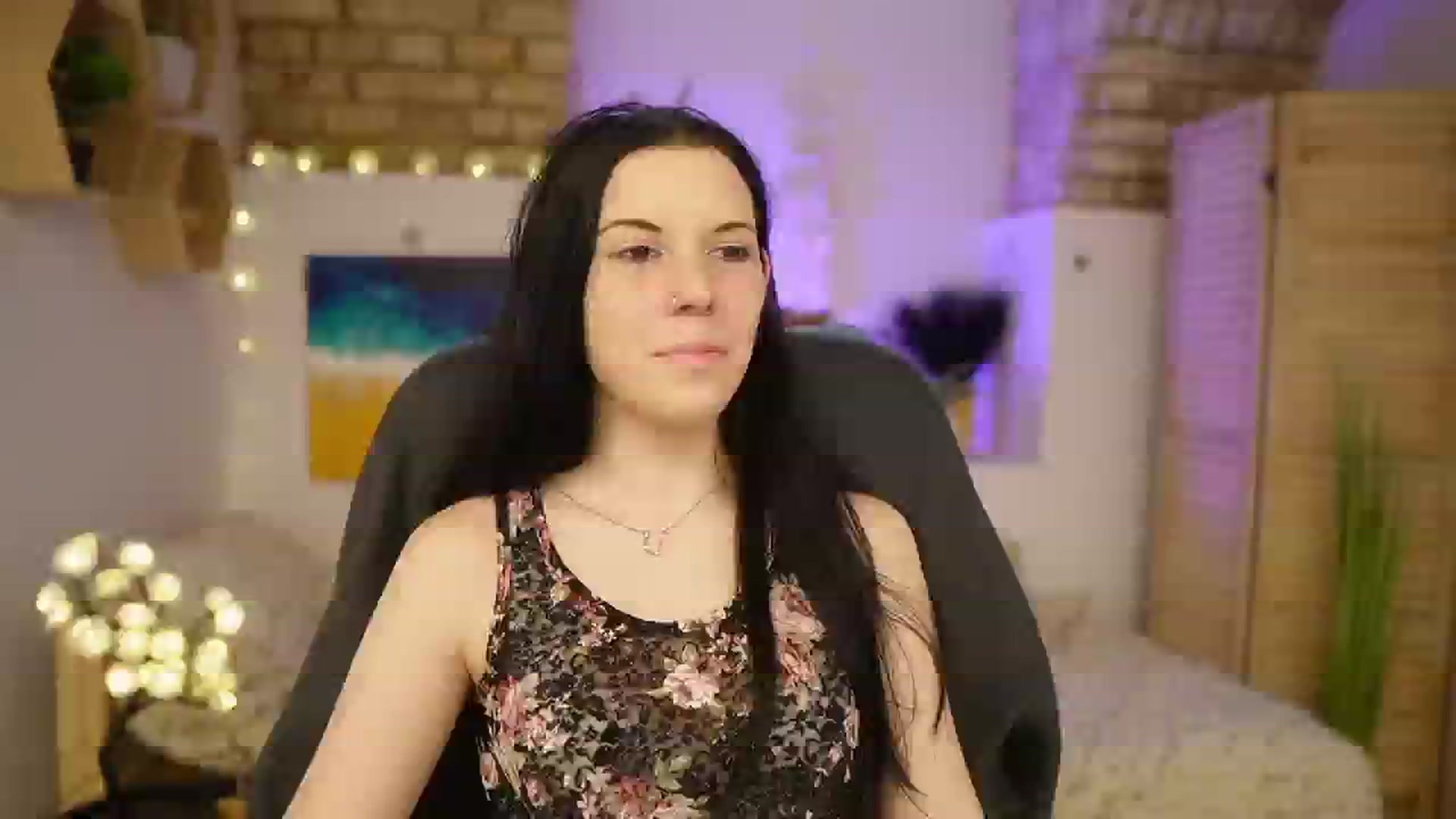 Gallery image thumbnail from April_Ollsen's myfreecams stream on, 04/03/2025, 12:53 image 16 of 20