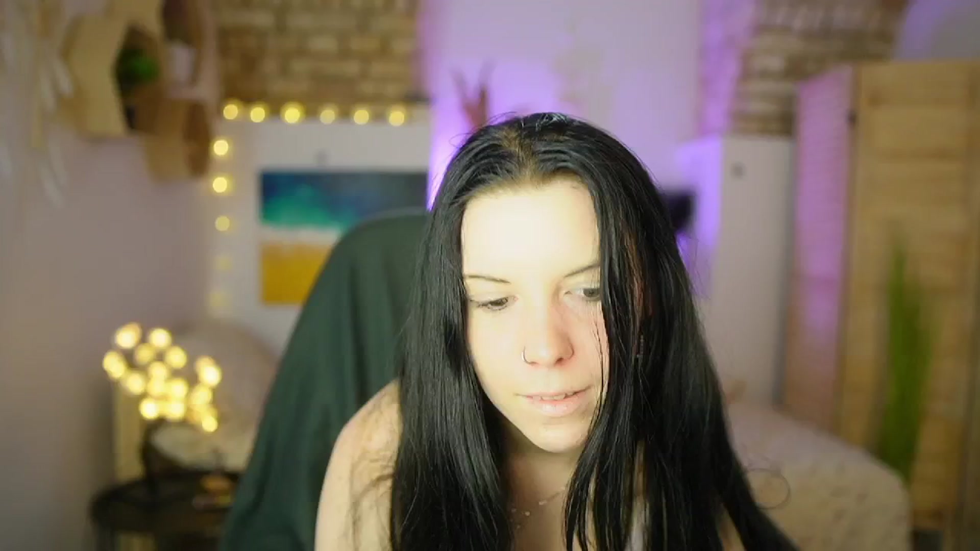 Gallery image thumbnail from April_Ollsen's myfreecams stream on, 04/04/2025, 10:00 image 14 of 20