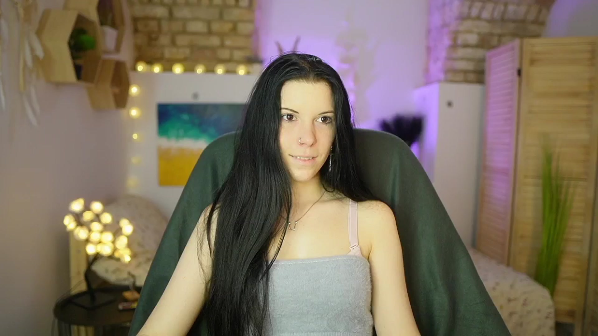 Gallery image thumbnail from April_Ollsen's myfreecams stream on, 04/04/2025, 10:00 image 7 of 20