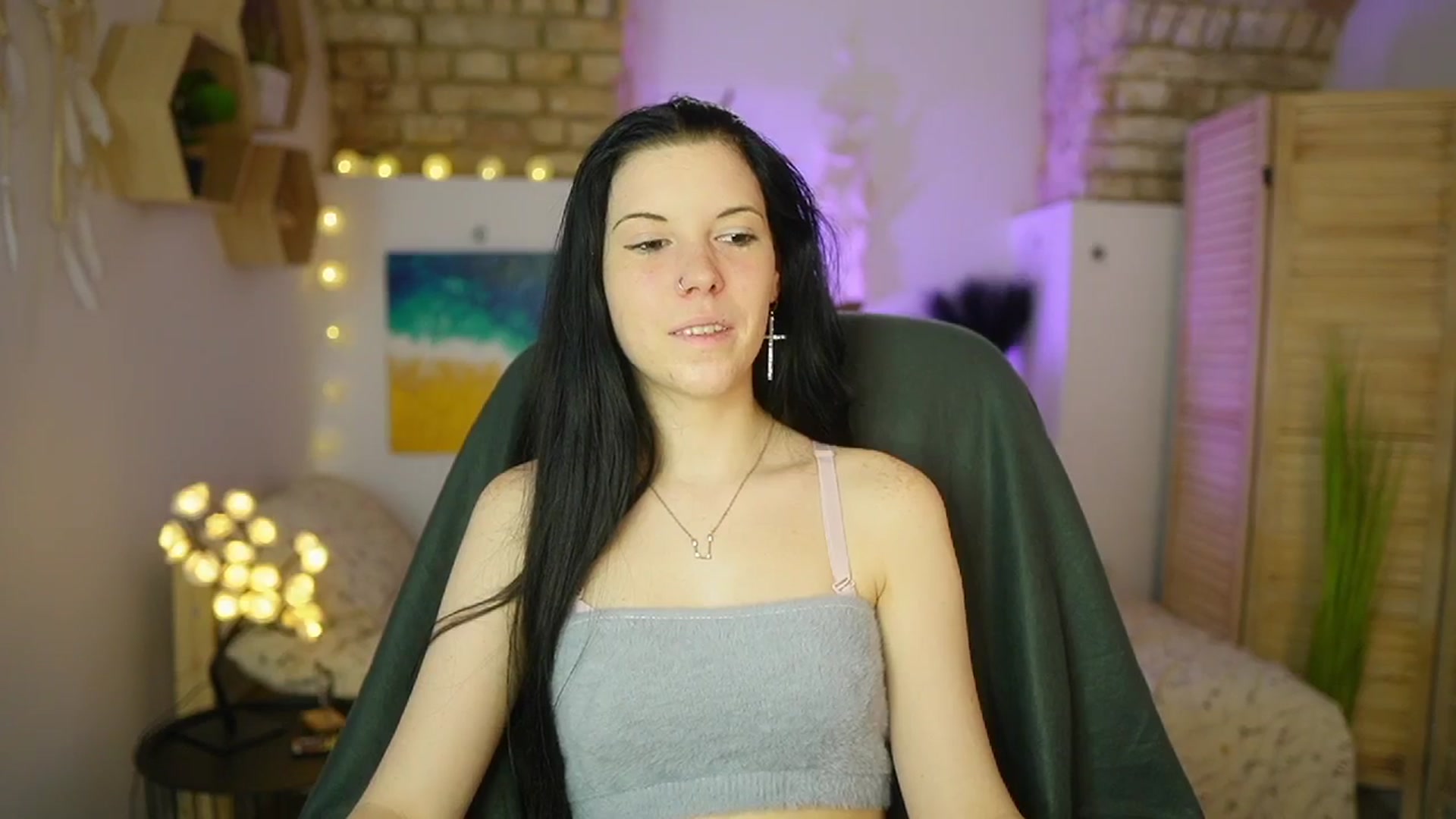 Gallery image thumbnail from April_Ollsen's myfreecams stream on, 04/04/2025, 11:47 image 7 of 20