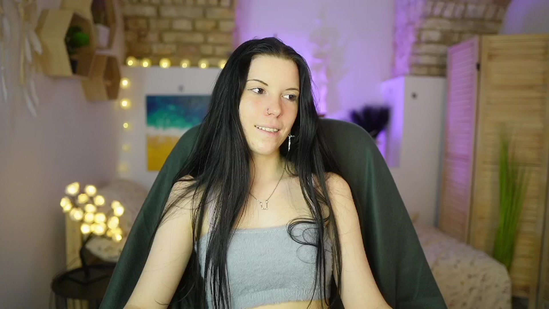 Gallery image thumbnail from April_Ollsen's myfreecams stream on, 04/04/2025, 12:53 image 3 of 20