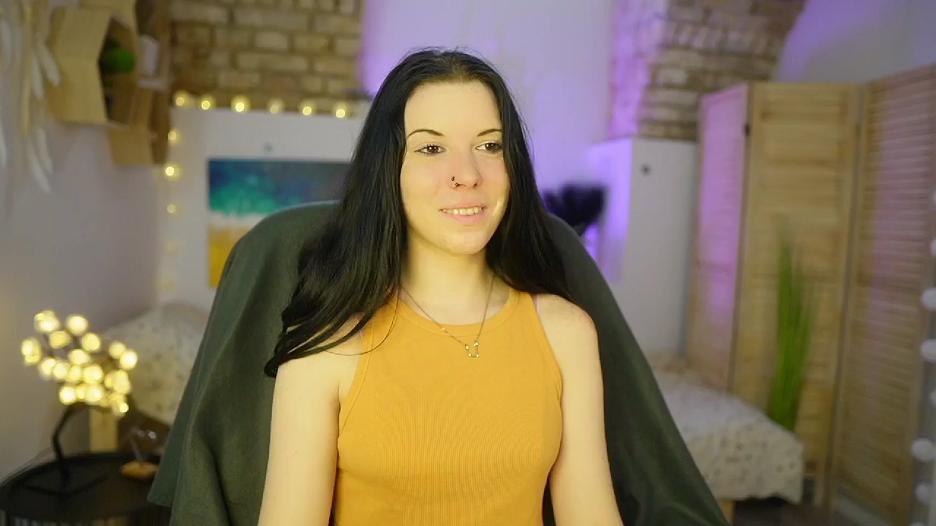 Gallery image thumbnail from April_Ollsen's myfreecams stream on, 04/10/2025, 10:28 image 4 of 20