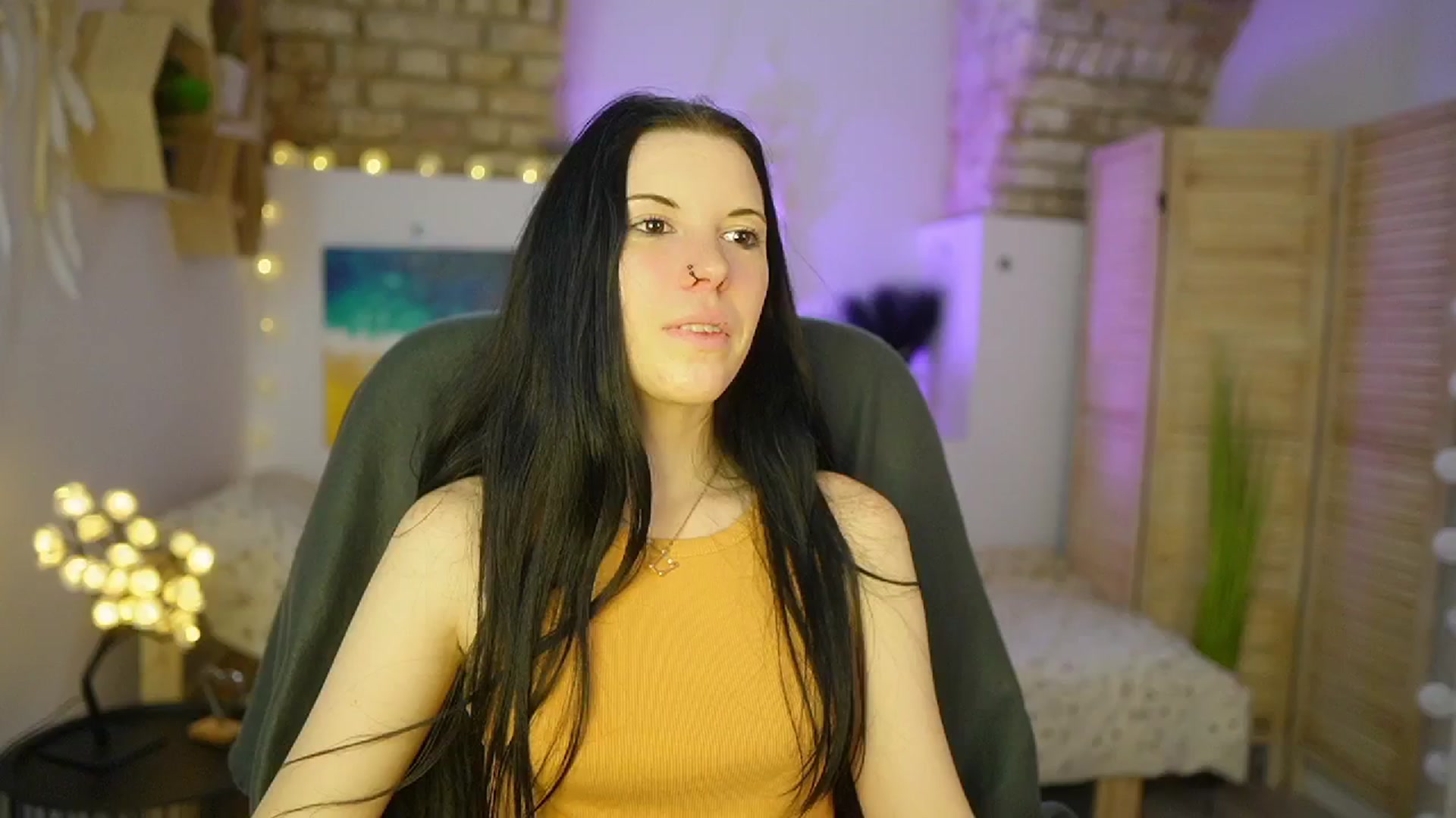 Gallery image thumbnail from April_Ollsen's myfreecams stream on, 04/10/2025, 10:28 image 14 of 20