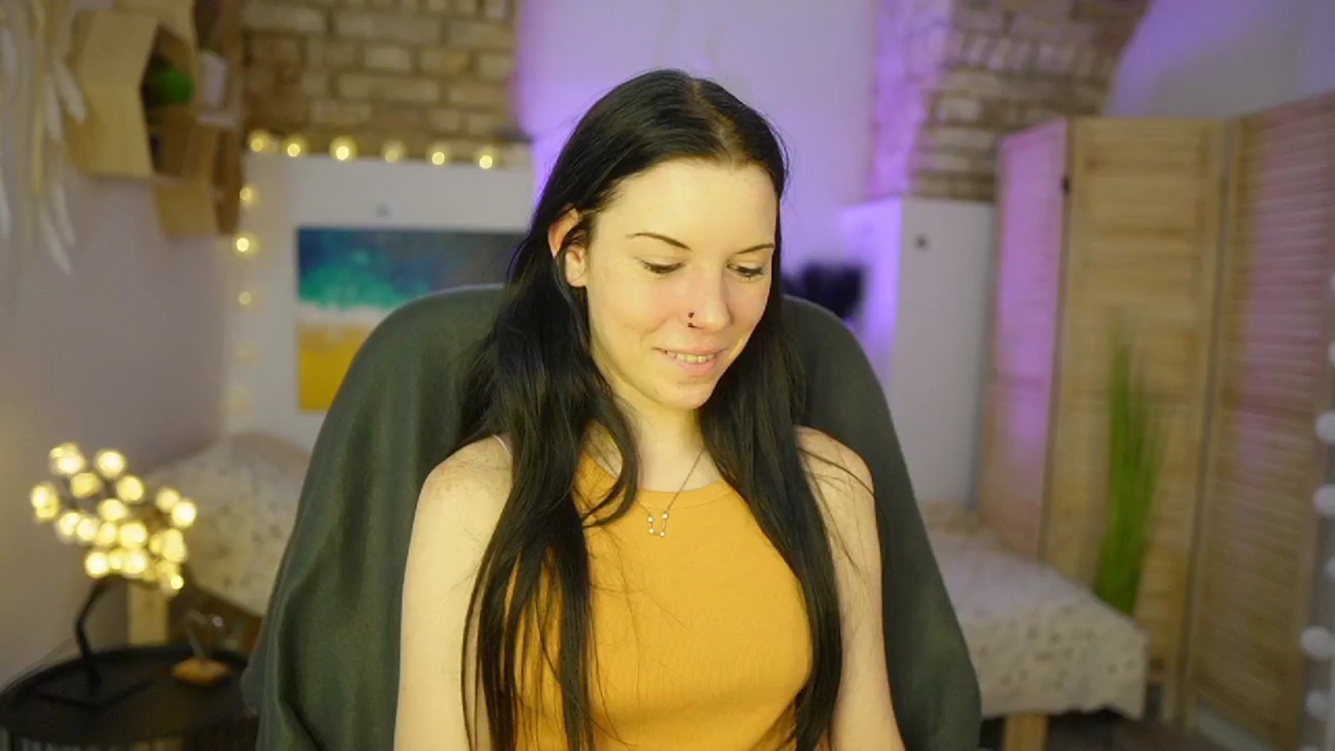Gallery image thumbnail from April_Ollsen's myfreecams stream on, 04/10/2025, 10:28 image 17 of 20