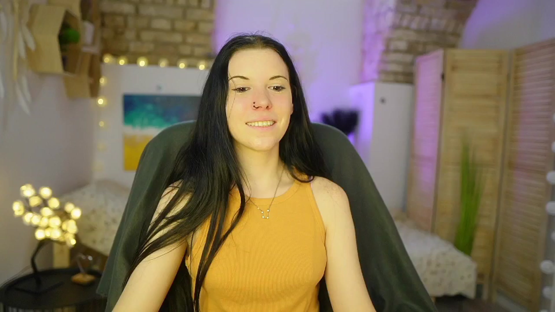 Gallery image thumbnail from April_Ollsen's myfreecams stream on, 04/10/2025, 10:28 image 5 of 20