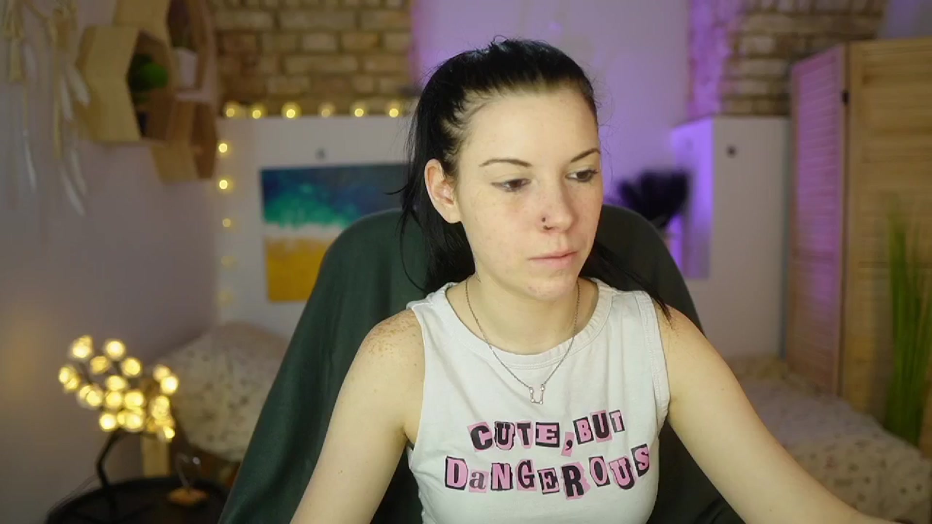 Gallery image thumbnail from April_Ollsen's myfreecams stream on, 04/12/2025, 11:14 image 7 of 20