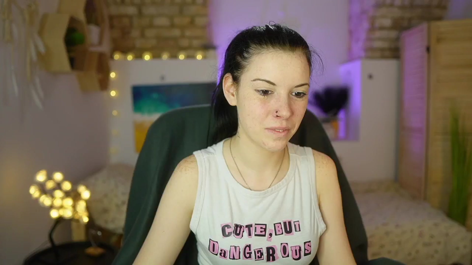 Gallery image thumbnail from April_Ollsen's myfreecams stream on, 04/12/2025, 11:14 image 18 of 20
