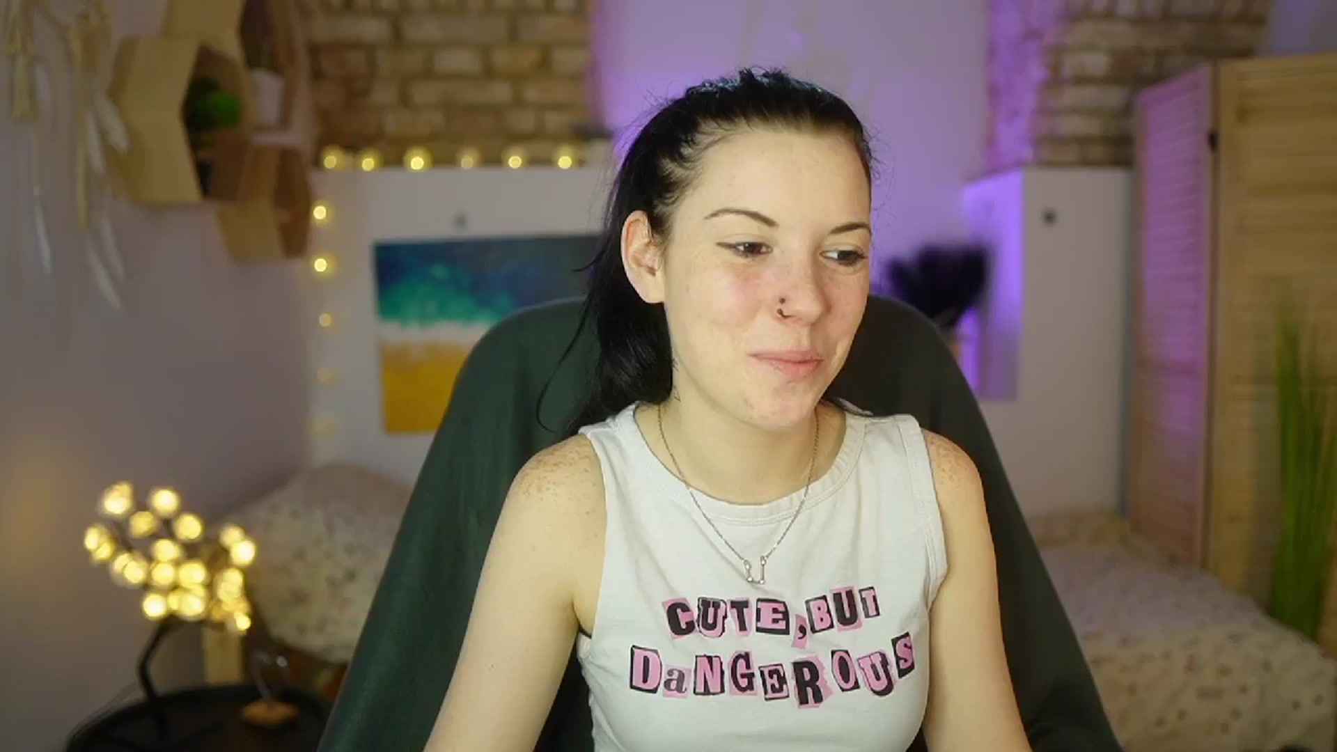 Gallery image thumbnail from April_Ollsen's myfreecams stream on, 04/12/2025, 11:14 image 9 of 20