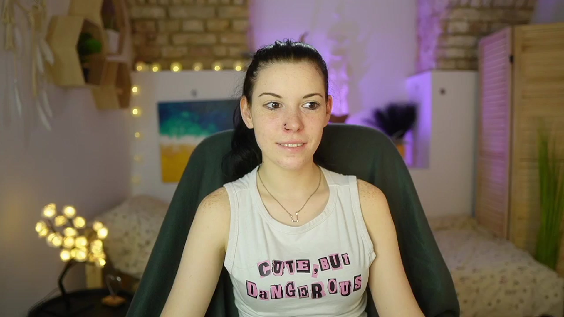 Gallery image thumbnail from April_Ollsen's myfreecams stream on, 04/12/2025, 11:14 image 14 of 20