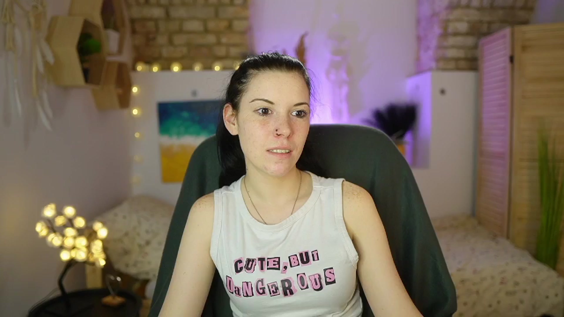Gallery image thumbnail from April_Ollsen's myfreecams stream on, 04/12/2025, 12:56 image 3 of 20