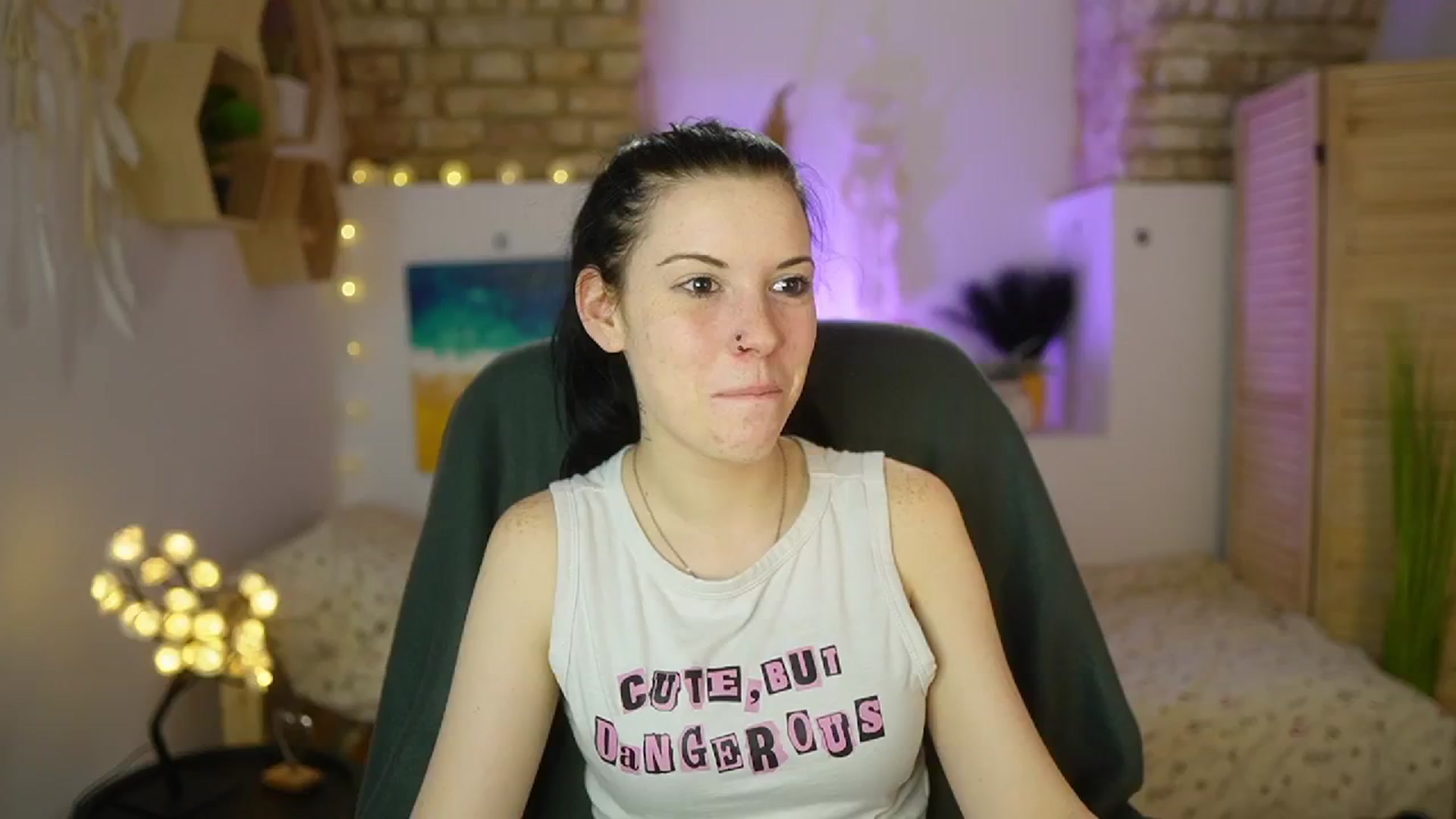 Gallery image thumbnail from April_Ollsen's myfreecams stream on, 04/12/2025, 12:56 image 1 of 20