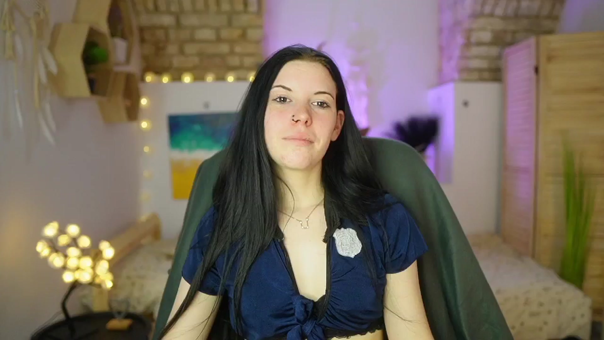 Gallery image thumbnail from April_Ollsen's myfreecams stream on, 04/13/2025, 09:36 image 19 of 20