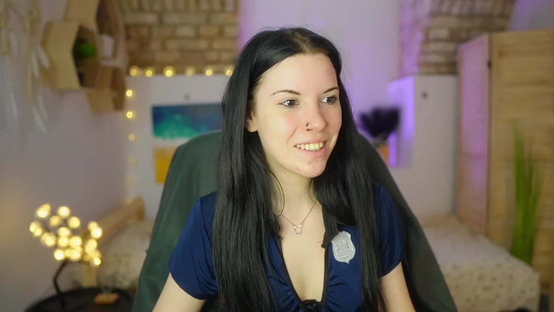 Gallery image thumbnail from April_Ollsen's myfreecams stream on, 04/13/2025, 09:36 image 3 of 20