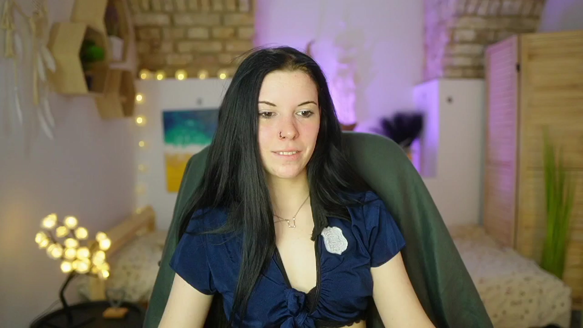 Gallery image thumbnail from April_Ollsen's myfreecams stream on, 04/13/2025, 09:36 image 16 of 20