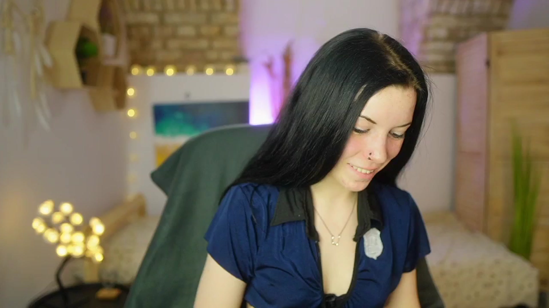 Gallery image thumbnail from April_Ollsen's myfreecams stream on, 04/13/2025, 13:00 image 8 of 20
