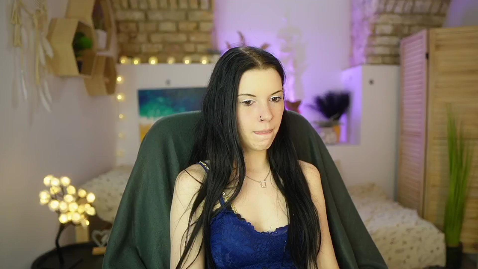 Gallery image thumbnail from April_Ollsen's myfreecams stream on, 04/17/2025, 11:06 image 13 of 20