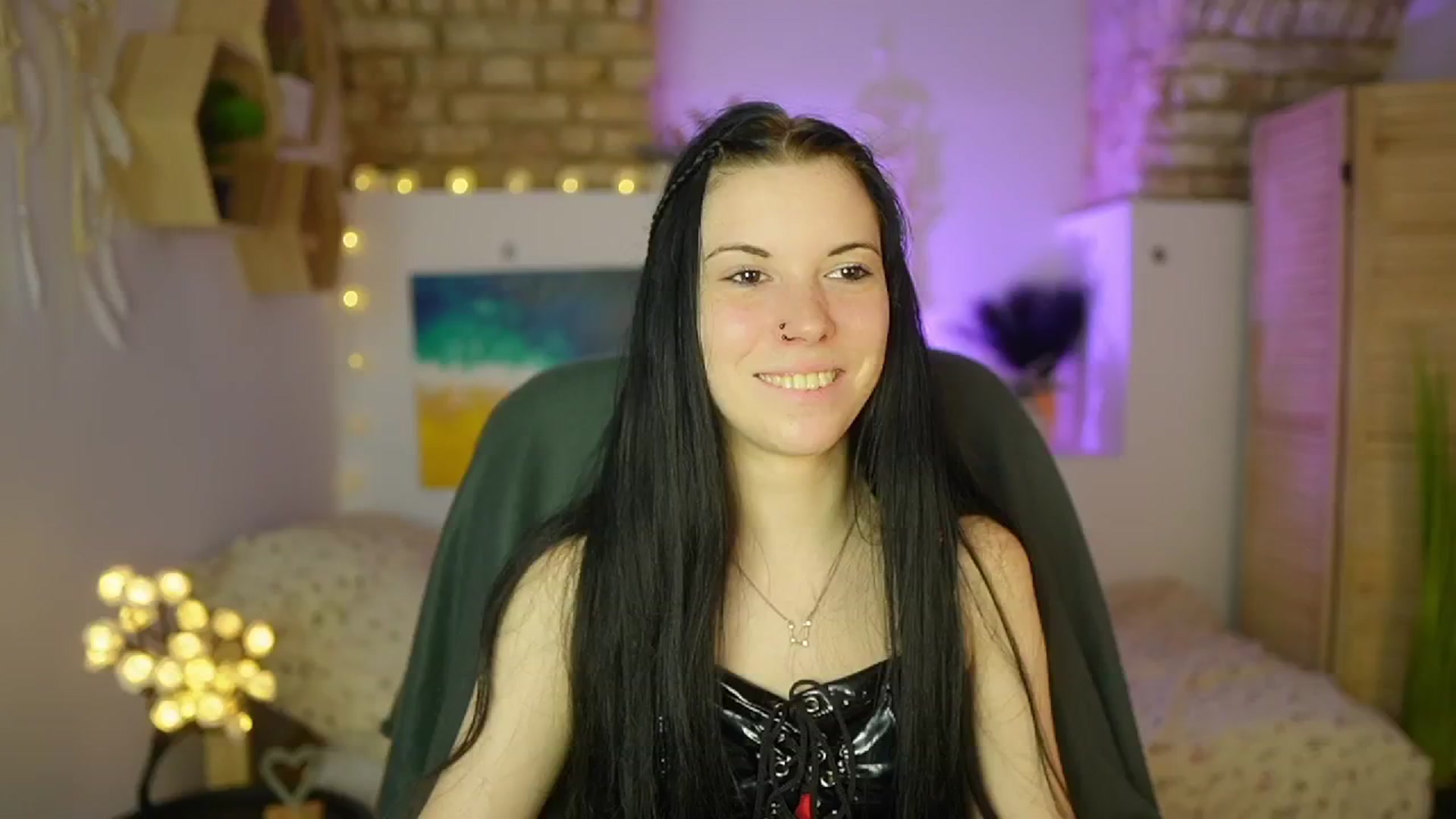 Gallery image thumbnail from April_Ollsen's myfreecams stream on, 04/18/2025, 11:37 image 3 of 20