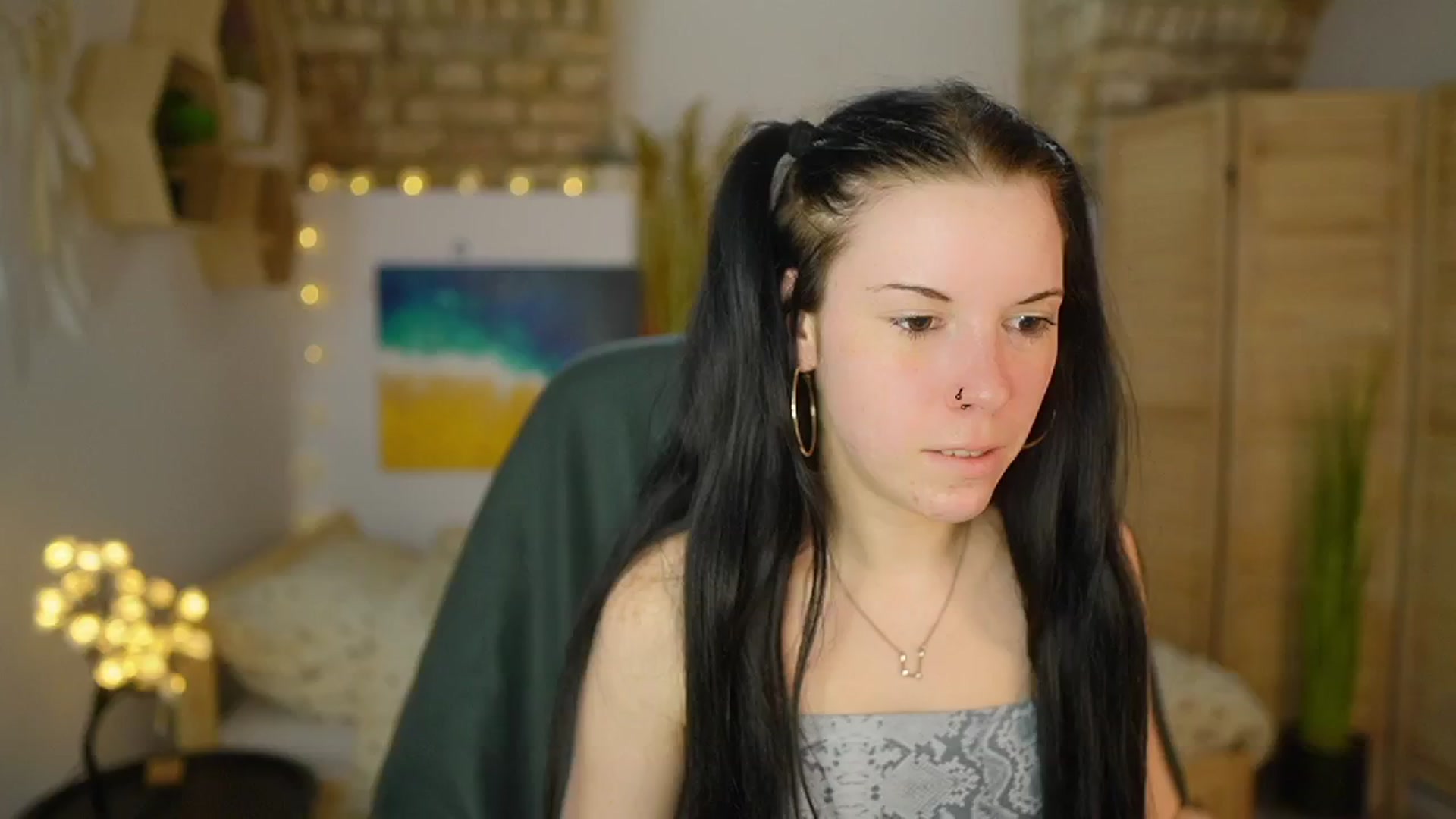 Gallery image thumbnail from April_Ollsen's myfreecams stream on, 04/23/2025, 09:44 image 3 of 20